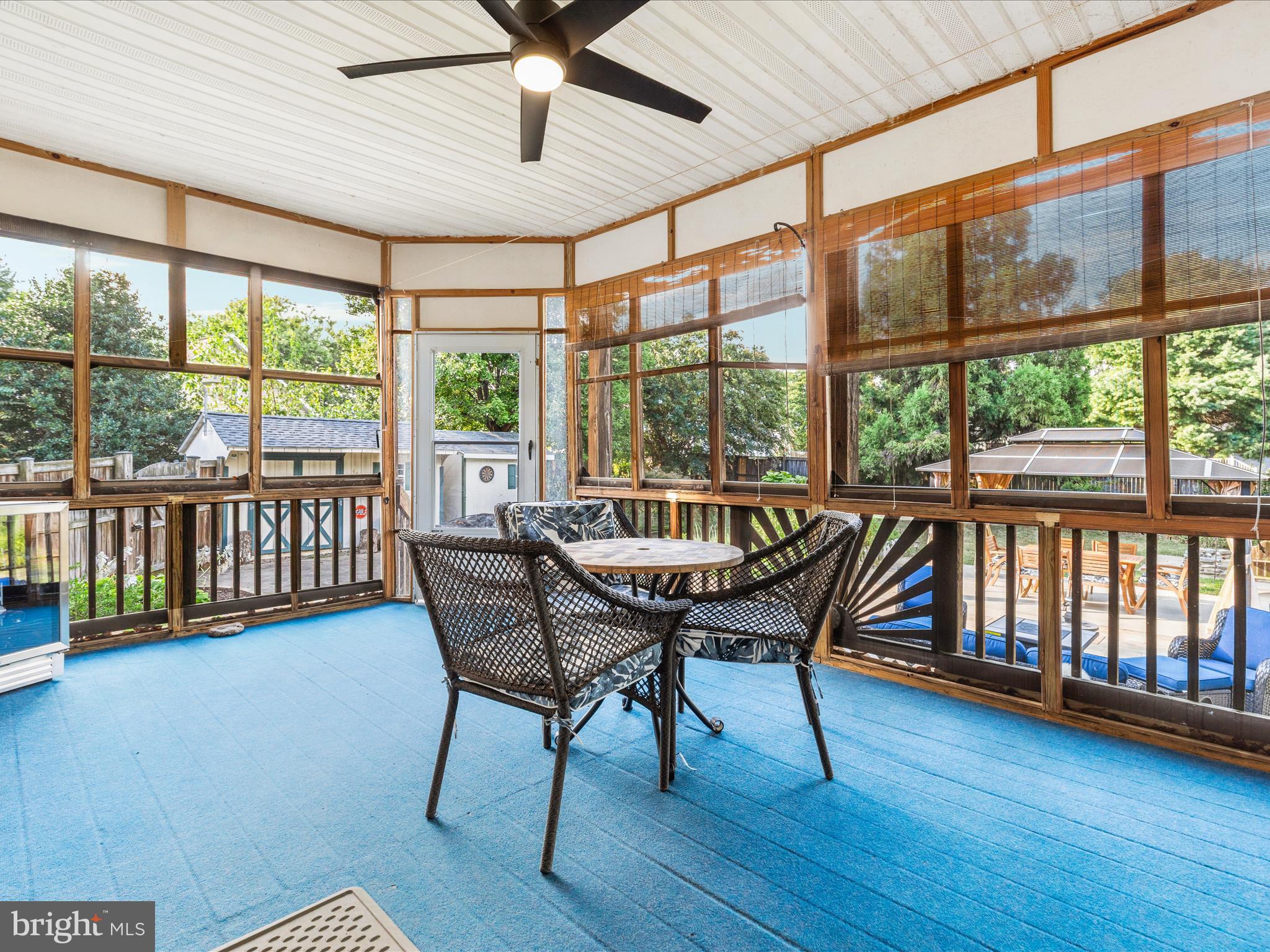 YORKVILLE - Residential