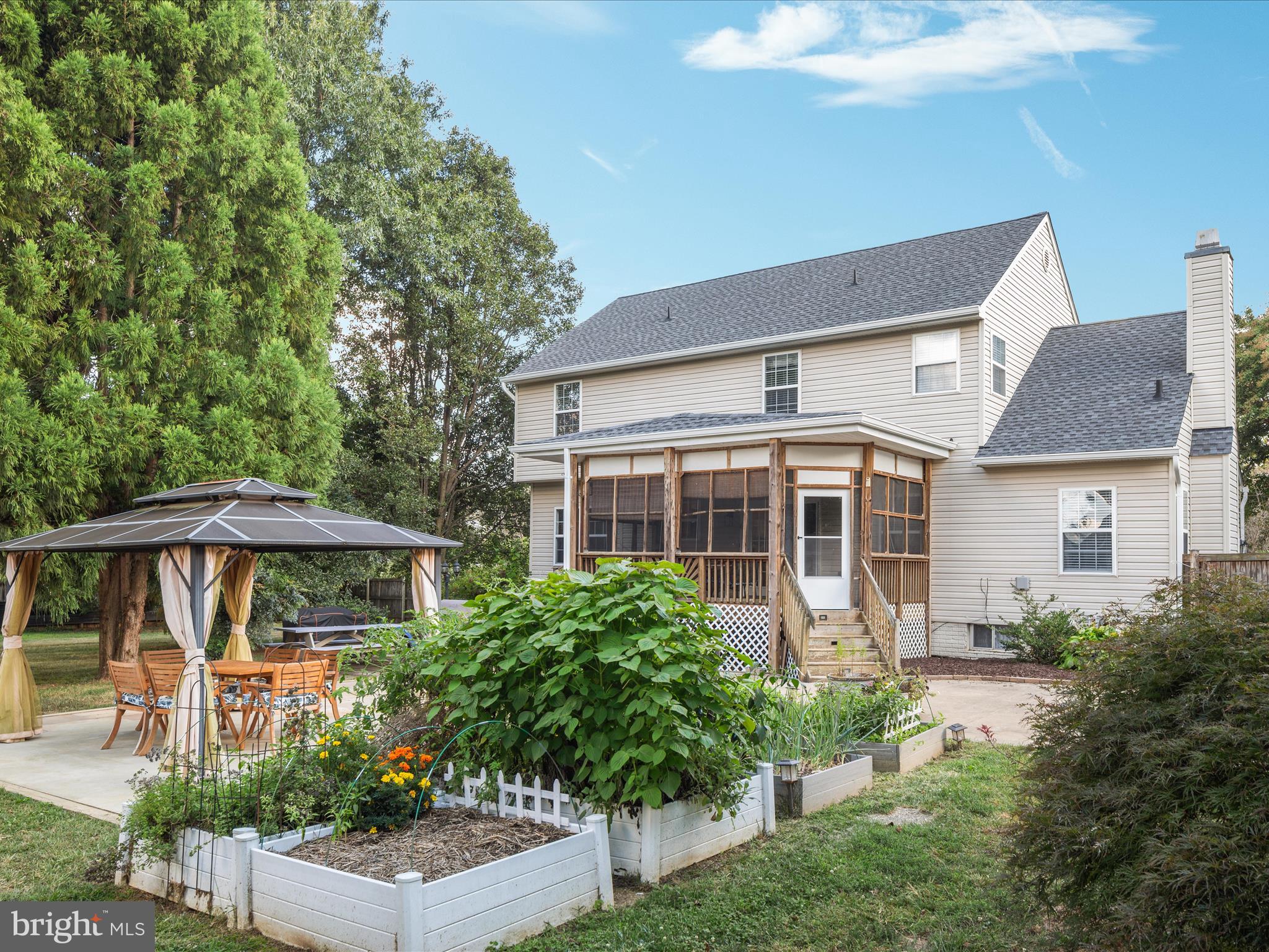 YORKVILLE - Residential