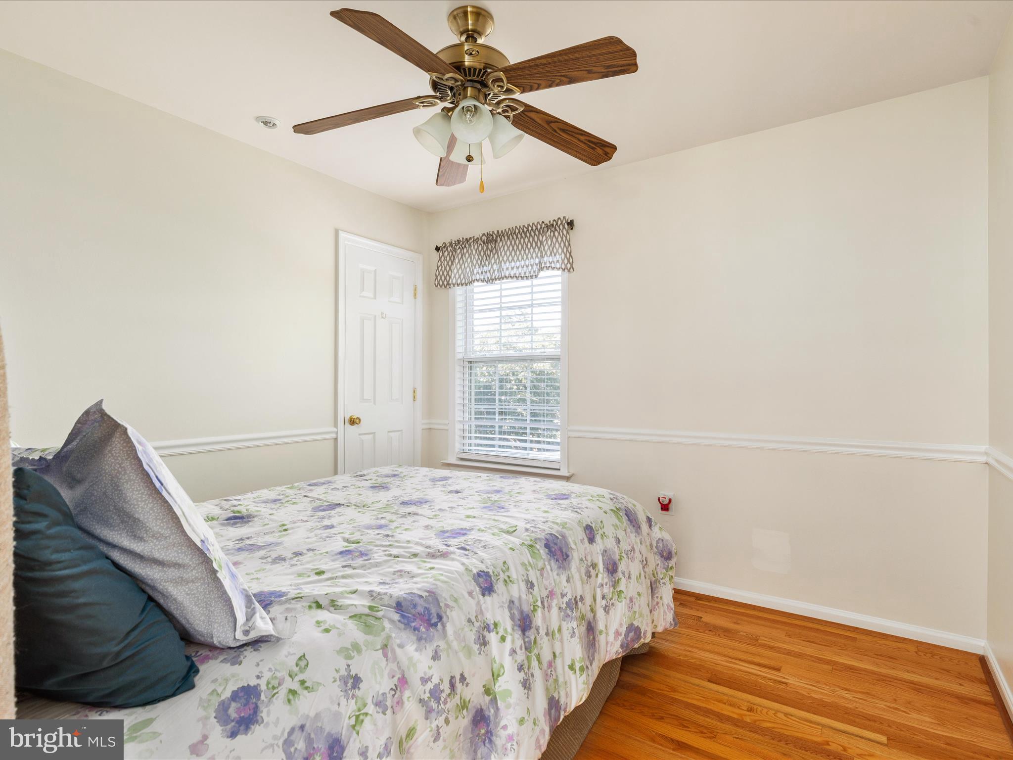 YORKVILLE - Residential