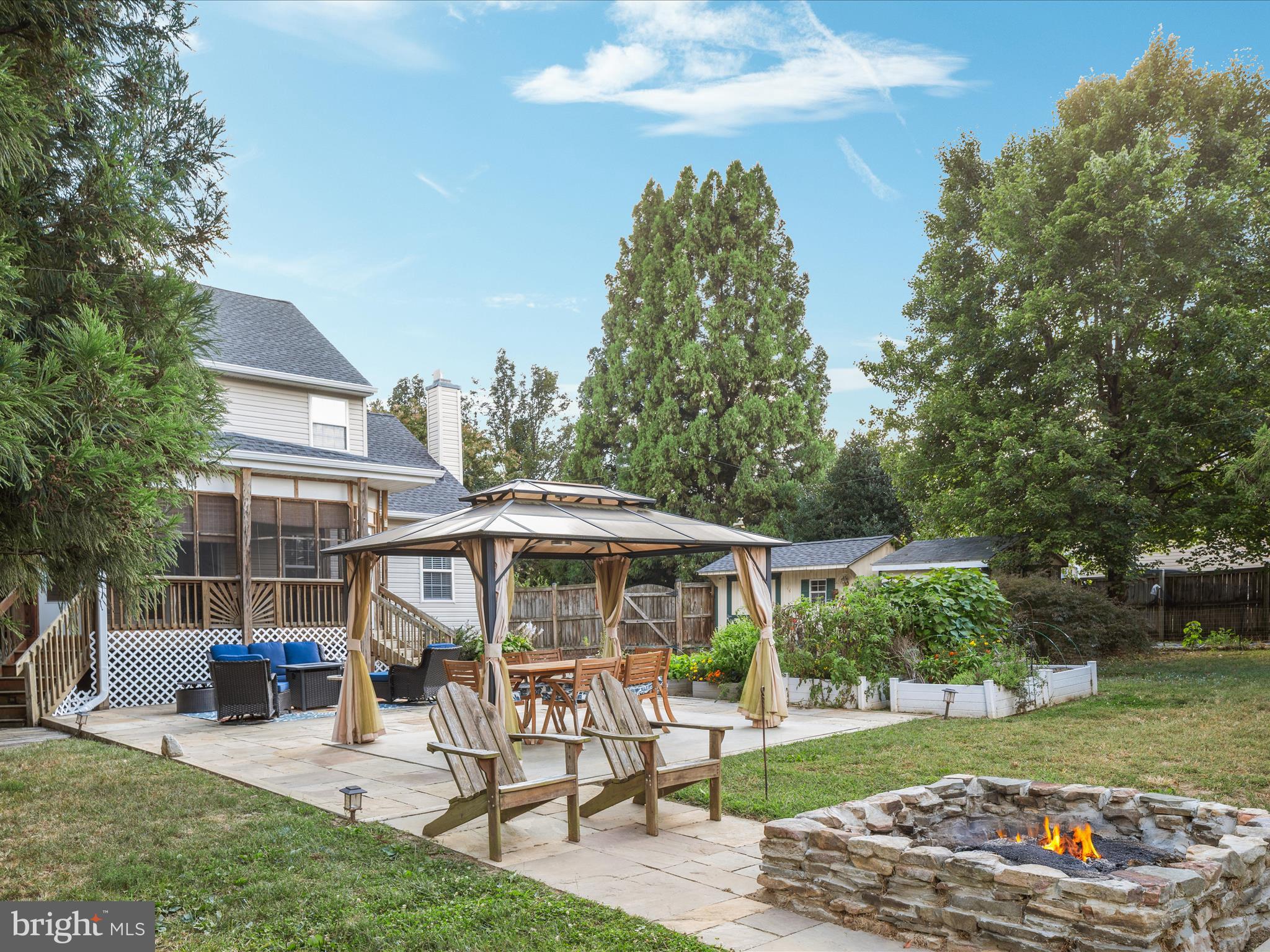 YORKVILLE - Residential