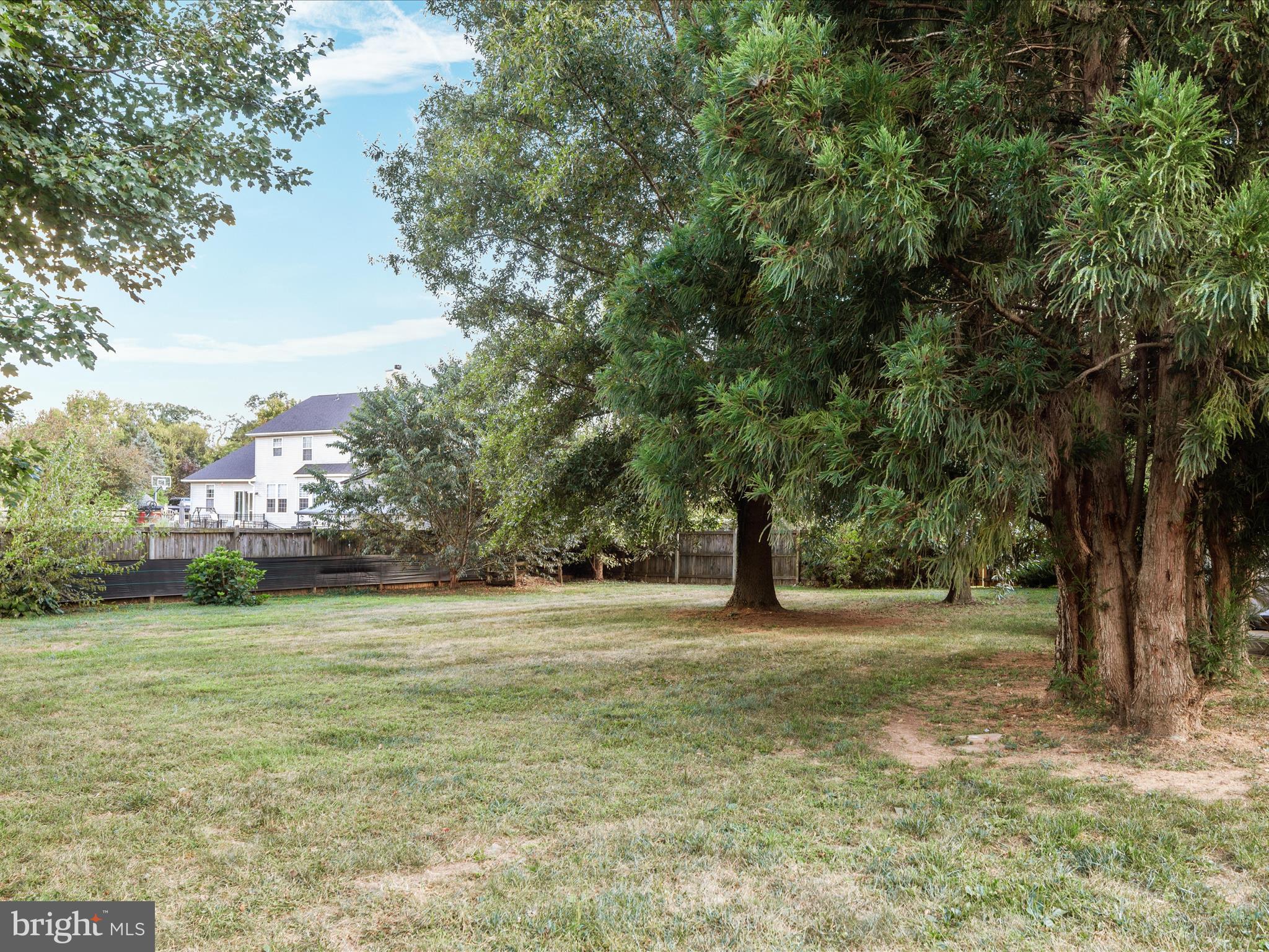 YORKVILLE - Residential