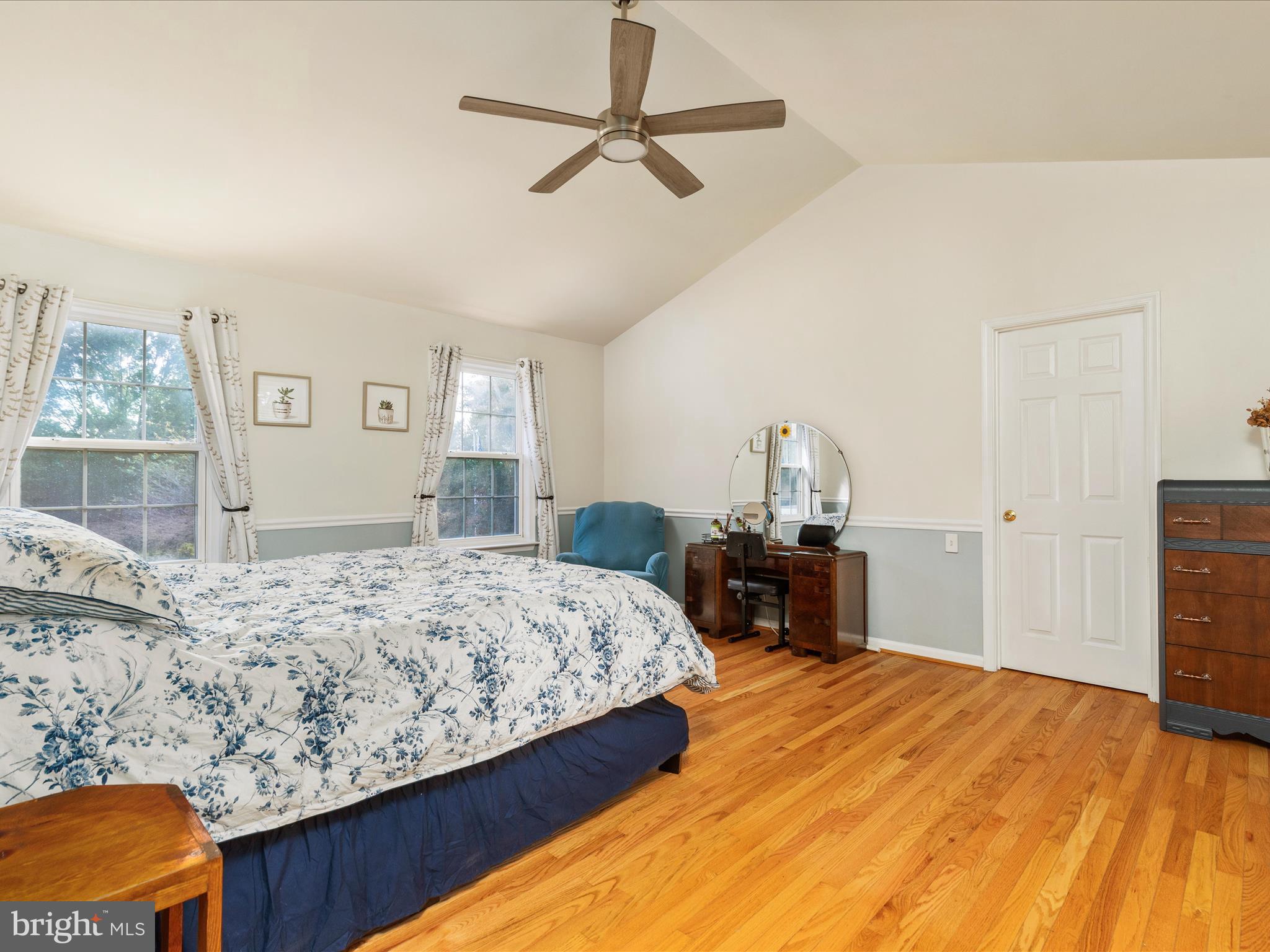 YORKVILLE - Residential