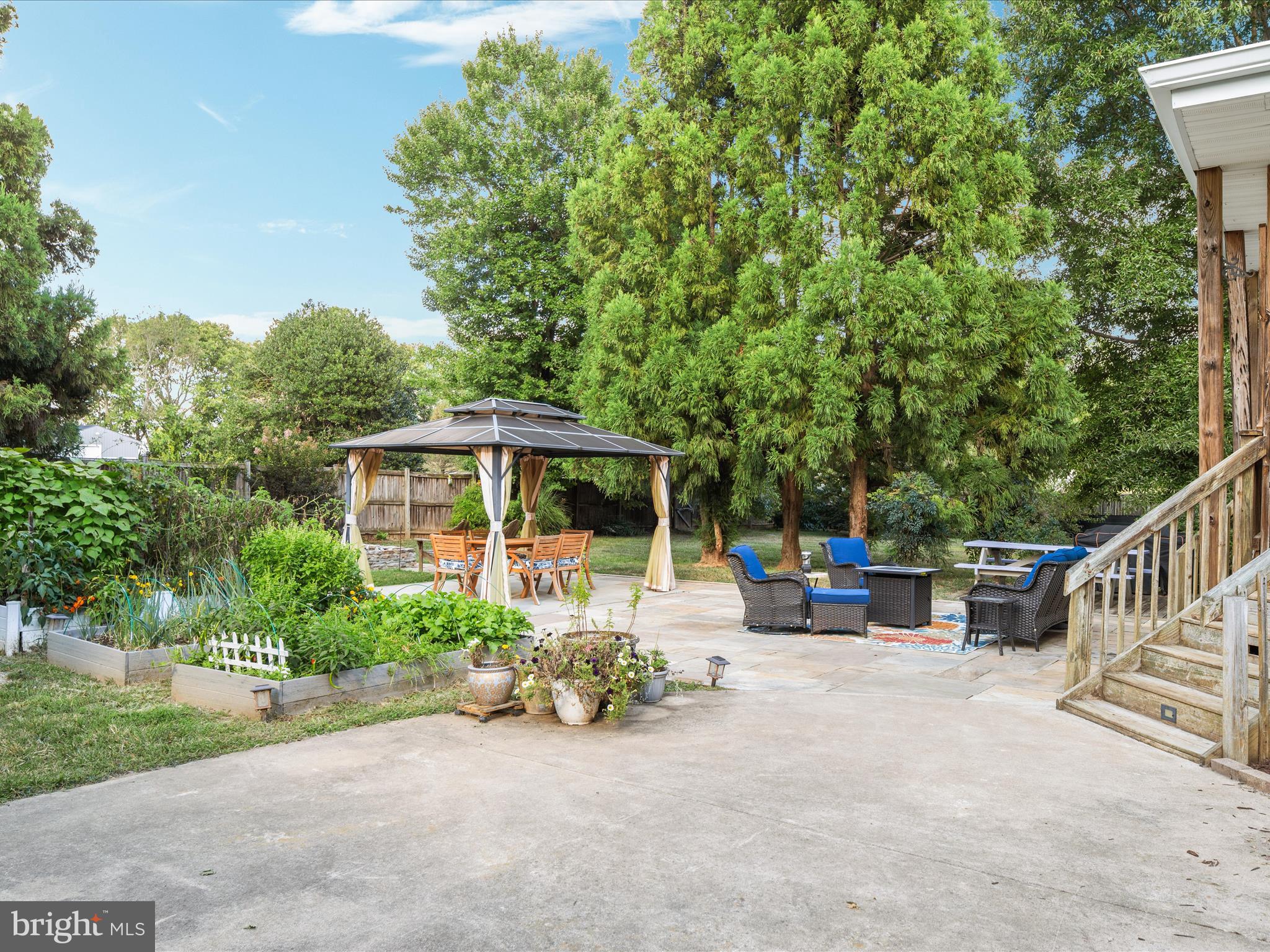 YORKVILLE - Residential