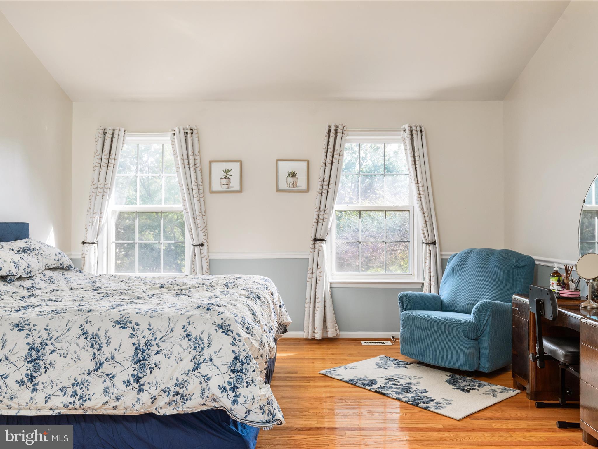 YORKVILLE - Residential