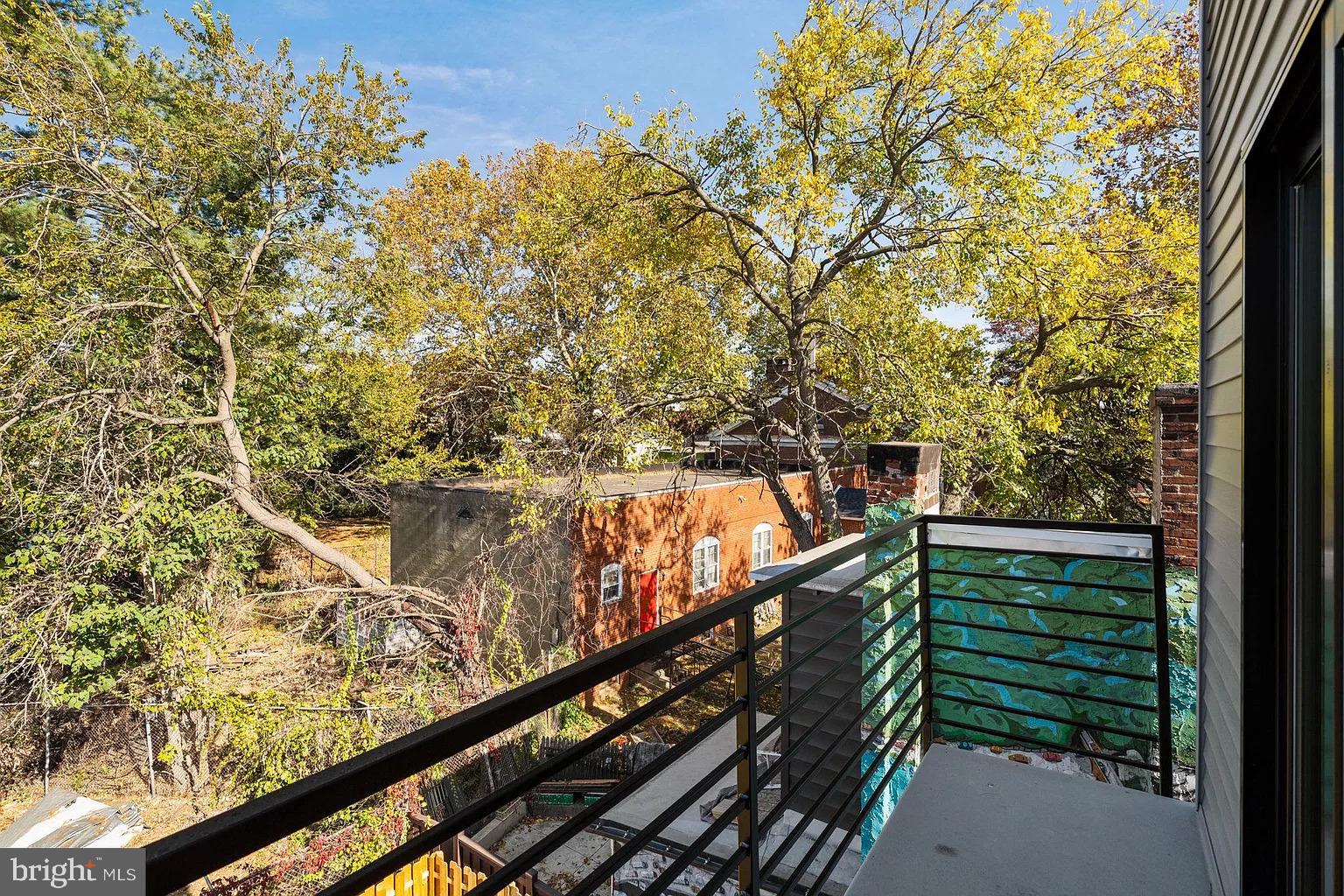 UNIVERSITY CITY - Residential Lease