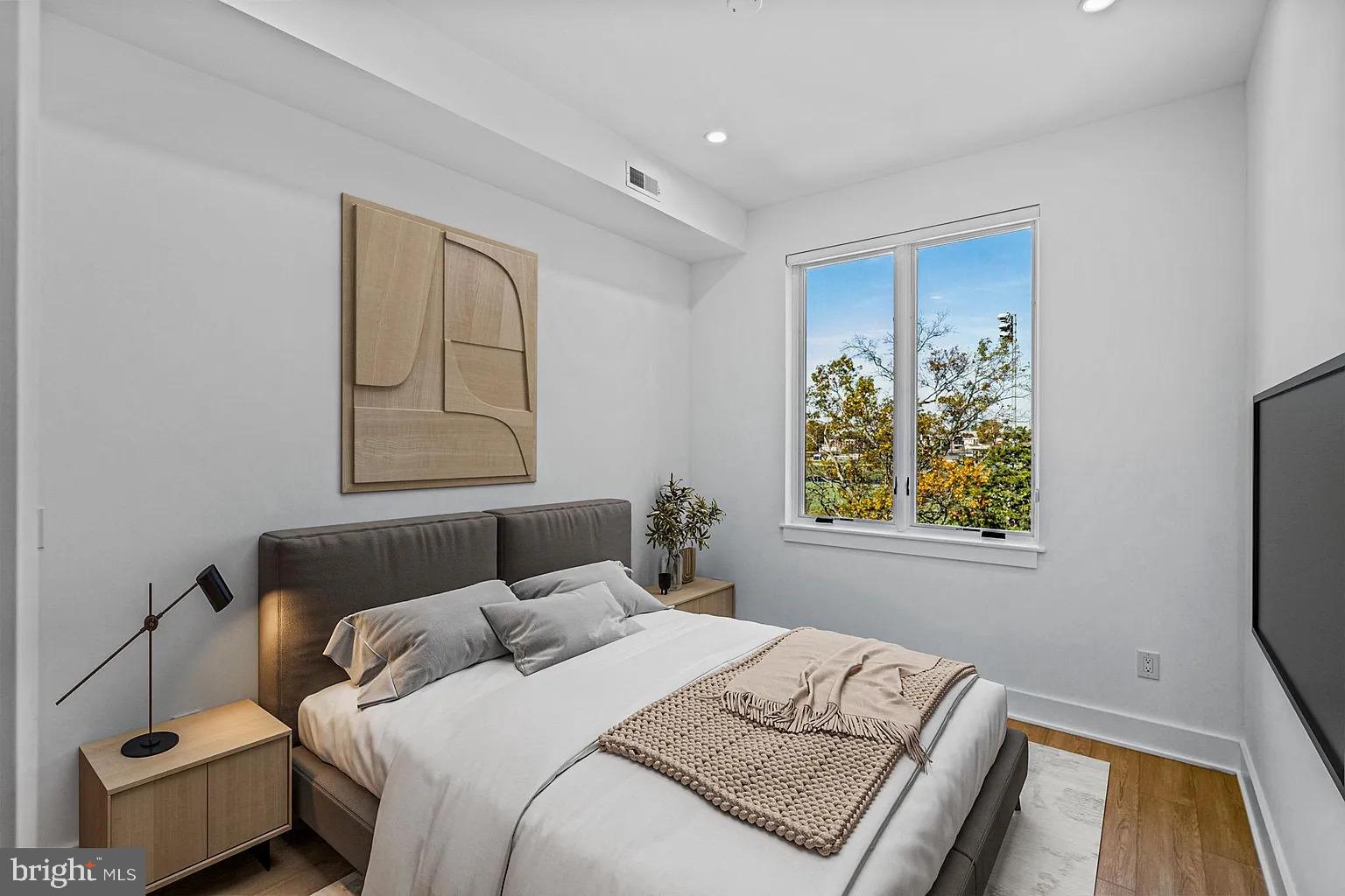 UNIVERSITY CITY - Residential Lease