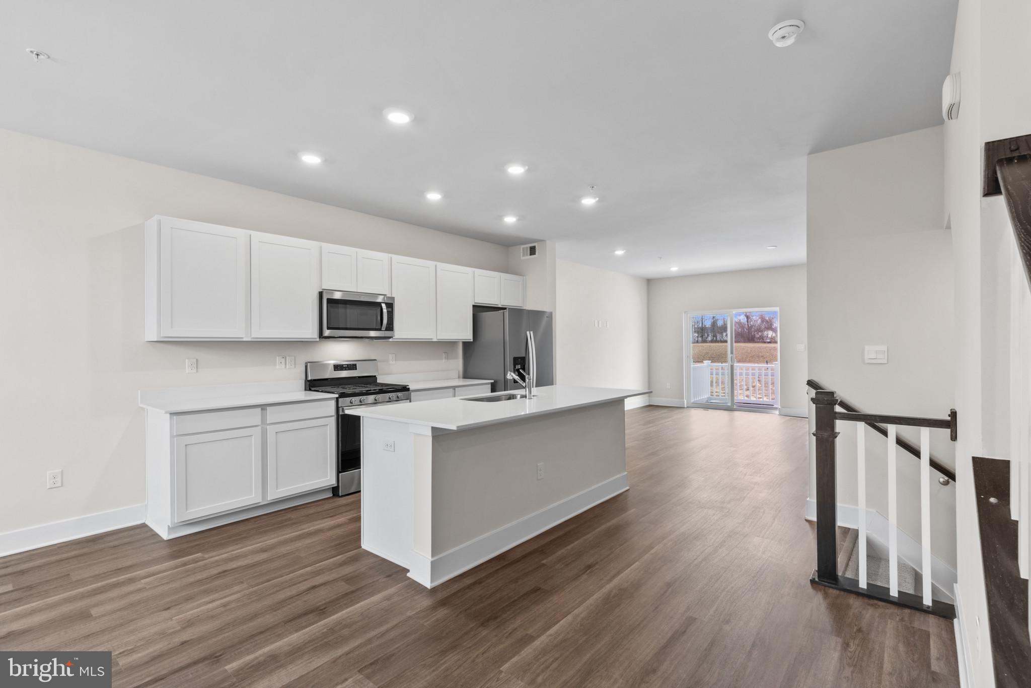 WATERMARK AT WESTPHALIA TOWN CENTER - Residential