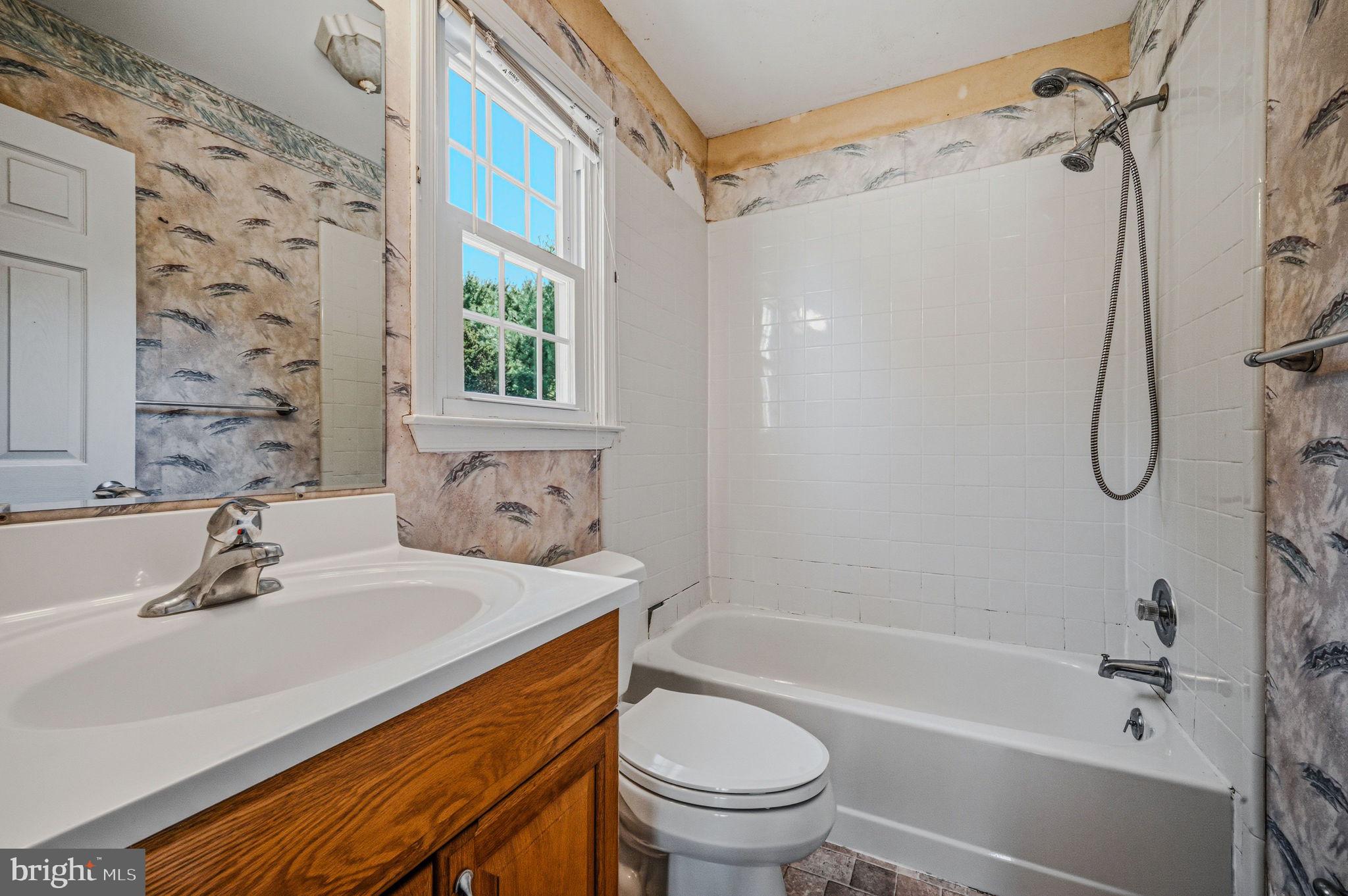 JAMESTOWNE - Residential