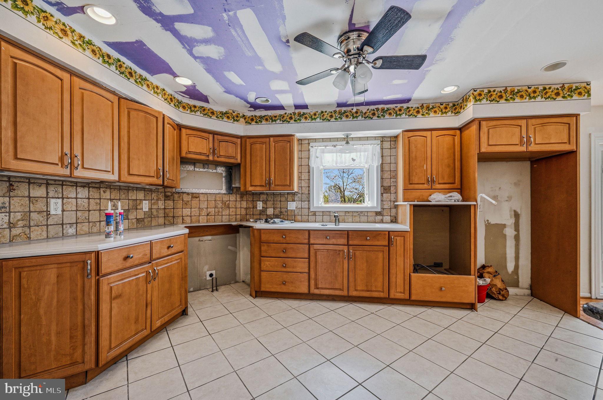 JAMESTOWNE - Residential