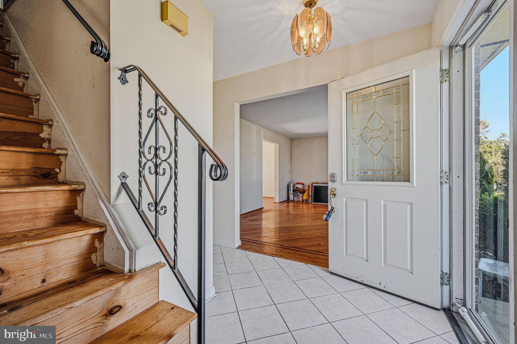 JAMESTOWNE - Residential