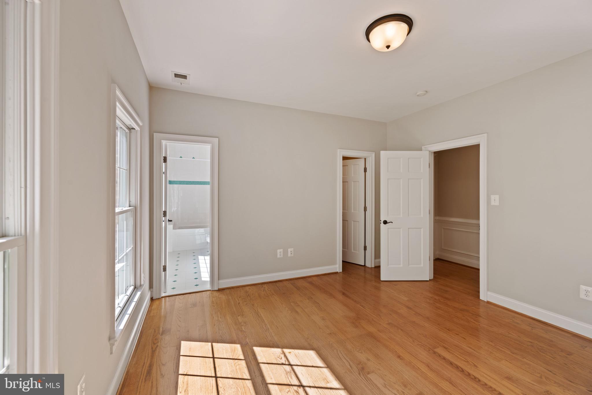 LEE HEIGHTS - Residential