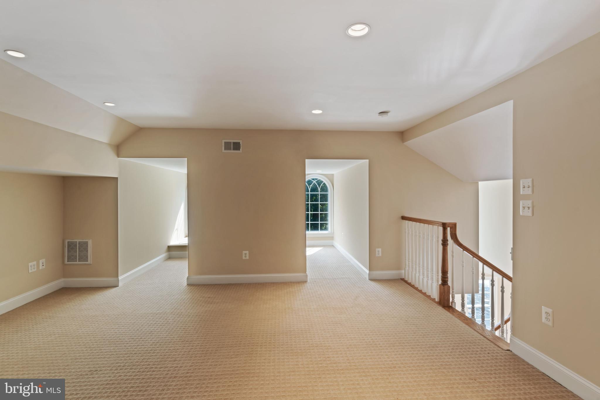 LEE HEIGHTS - Residential