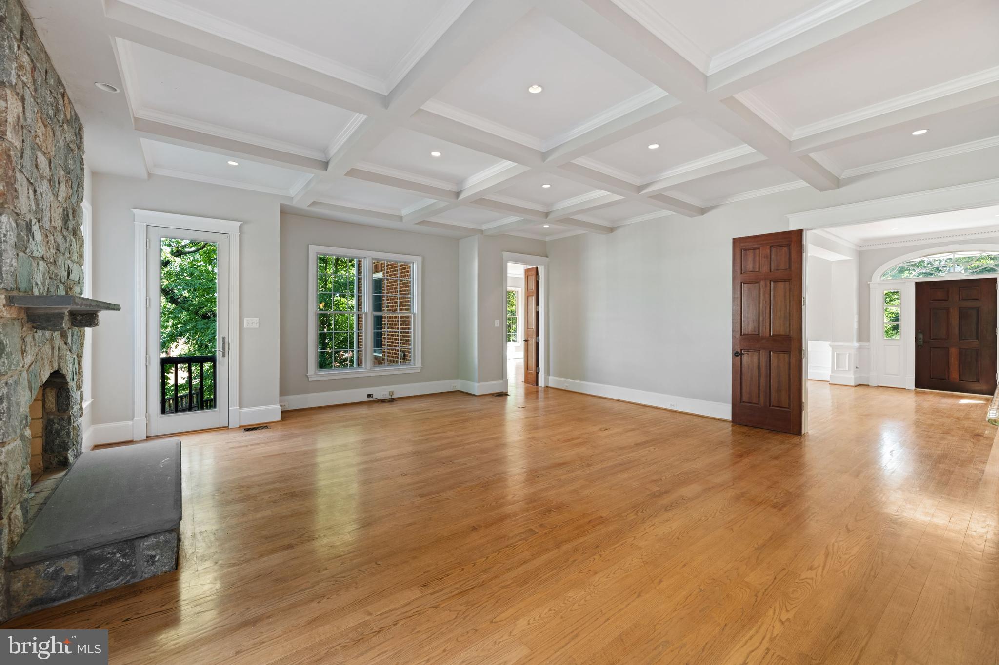 LEE HEIGHTS - Residential