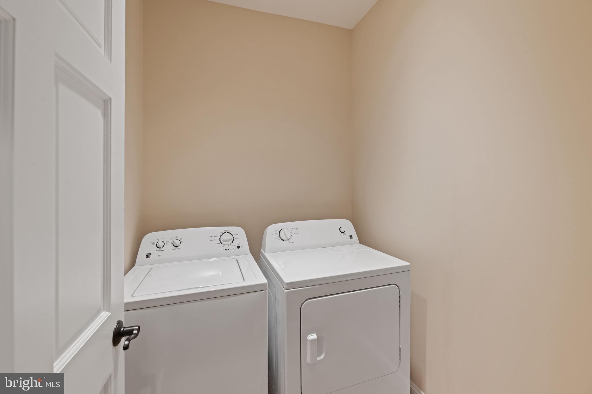 LEE HEIGHTS - Residential