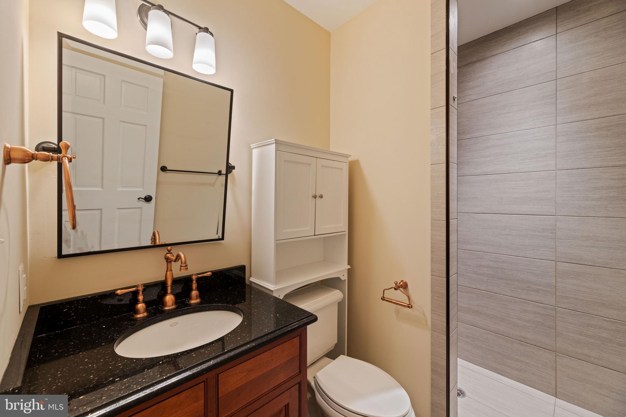 LEE HEIGHTS - Residential