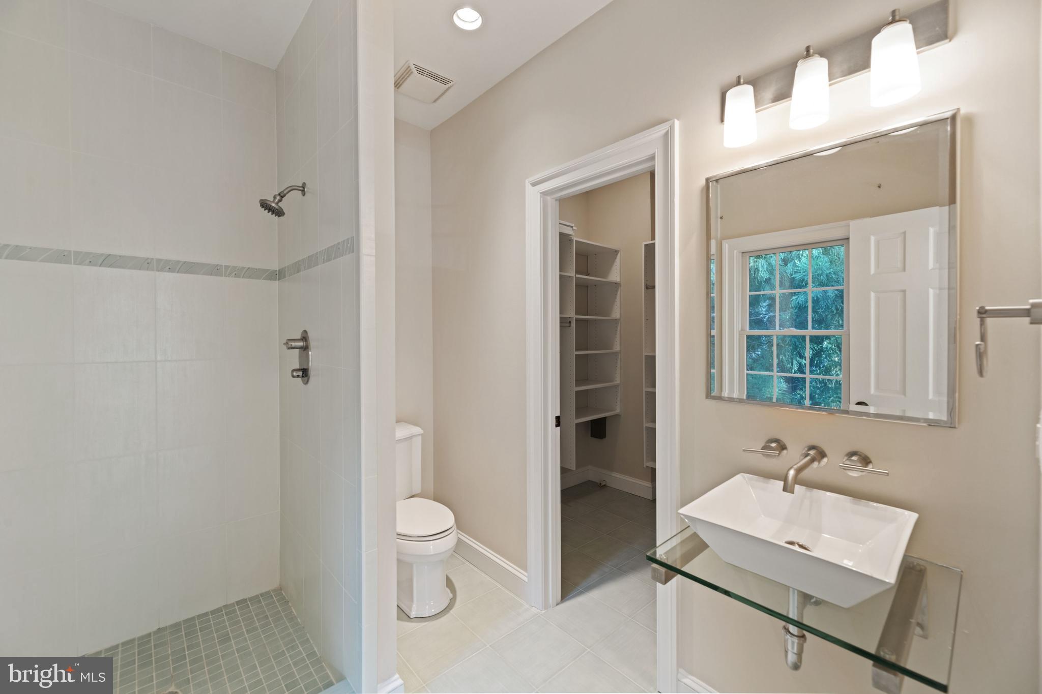 LEE HEIGHTS - Residential