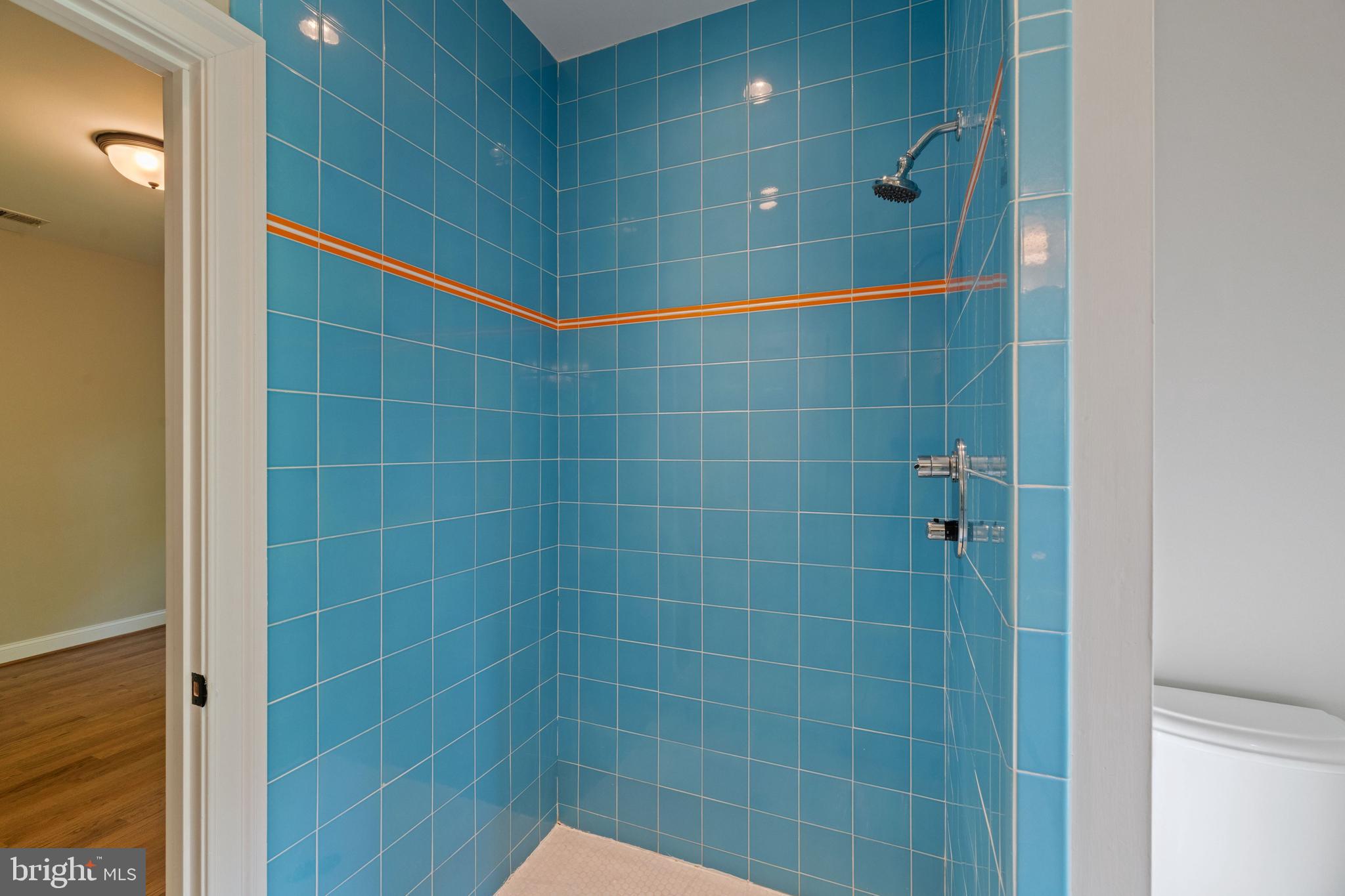 LEE HEIGHTS - Residential