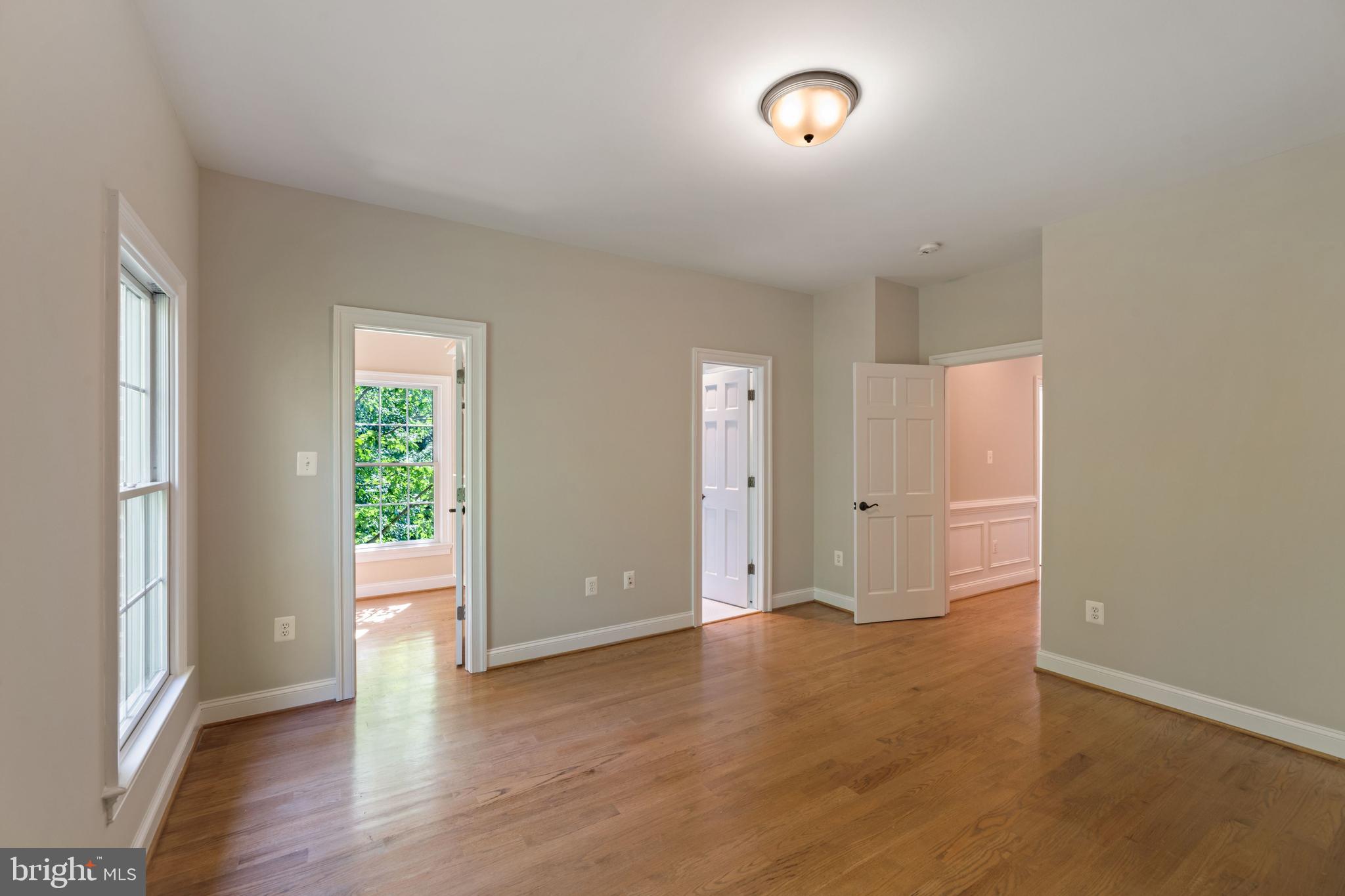 LEE HEIGHTS - Residential