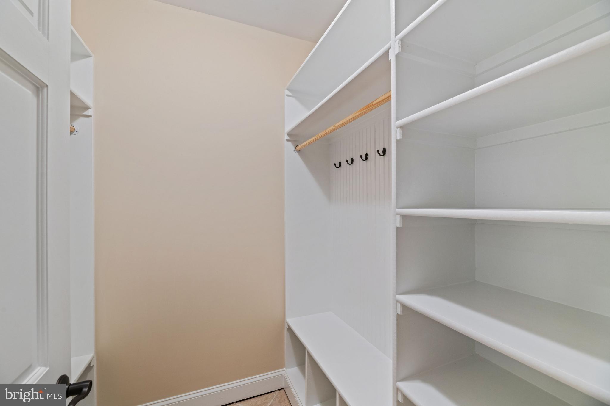 LEE HEIGHTS - Residential