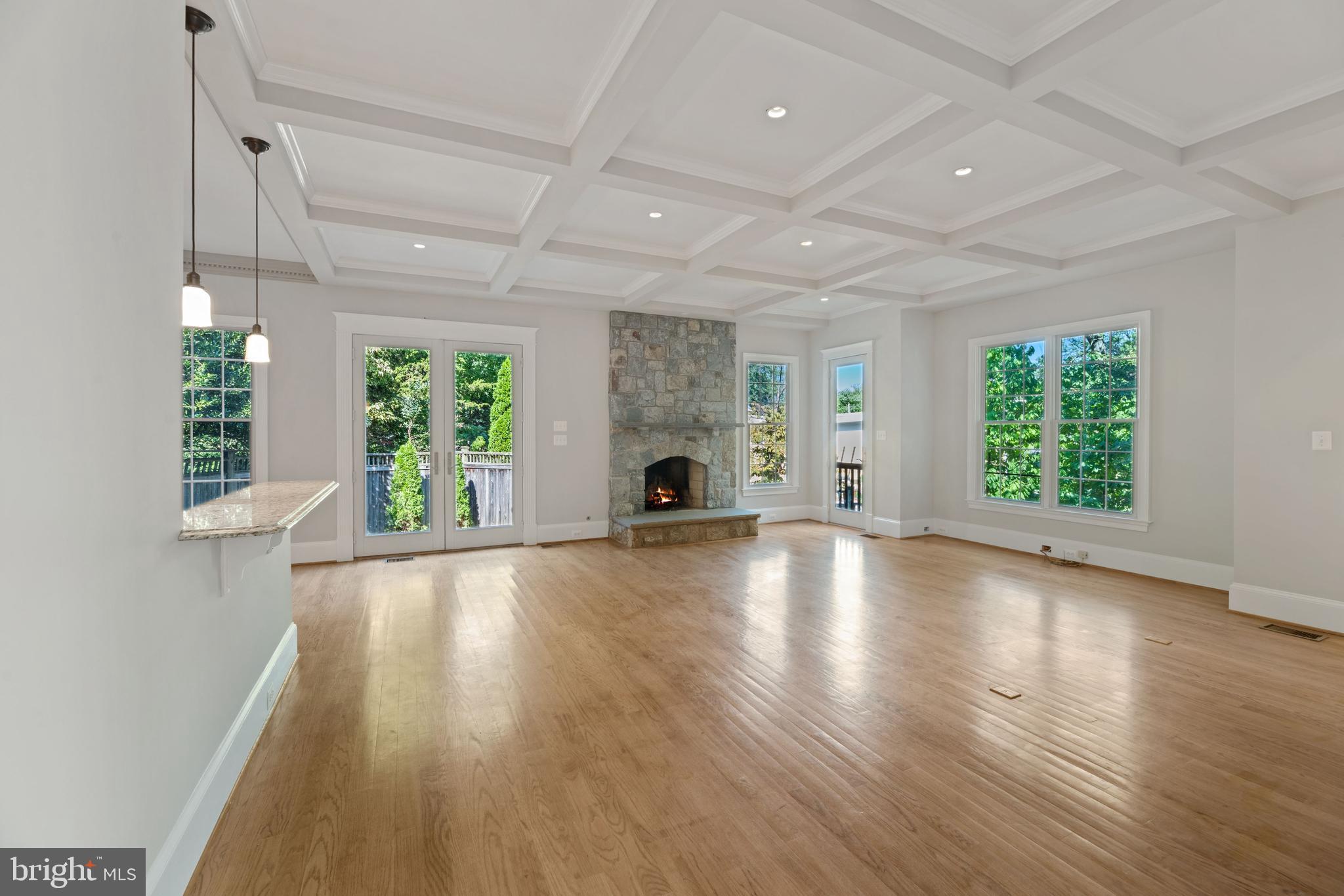 LEE HEIGHTS - Residential