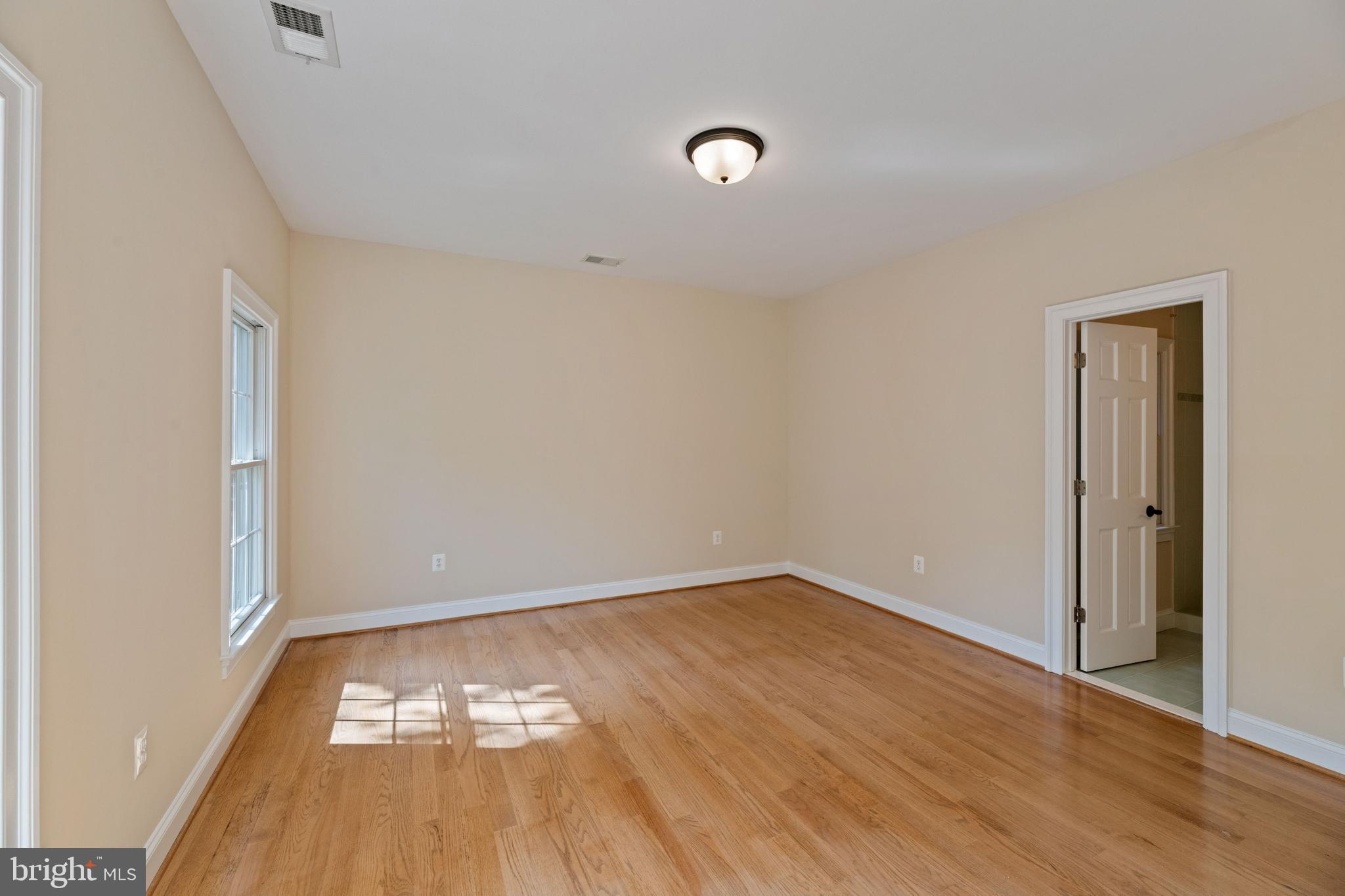 LEE HEIGHTS - Residential