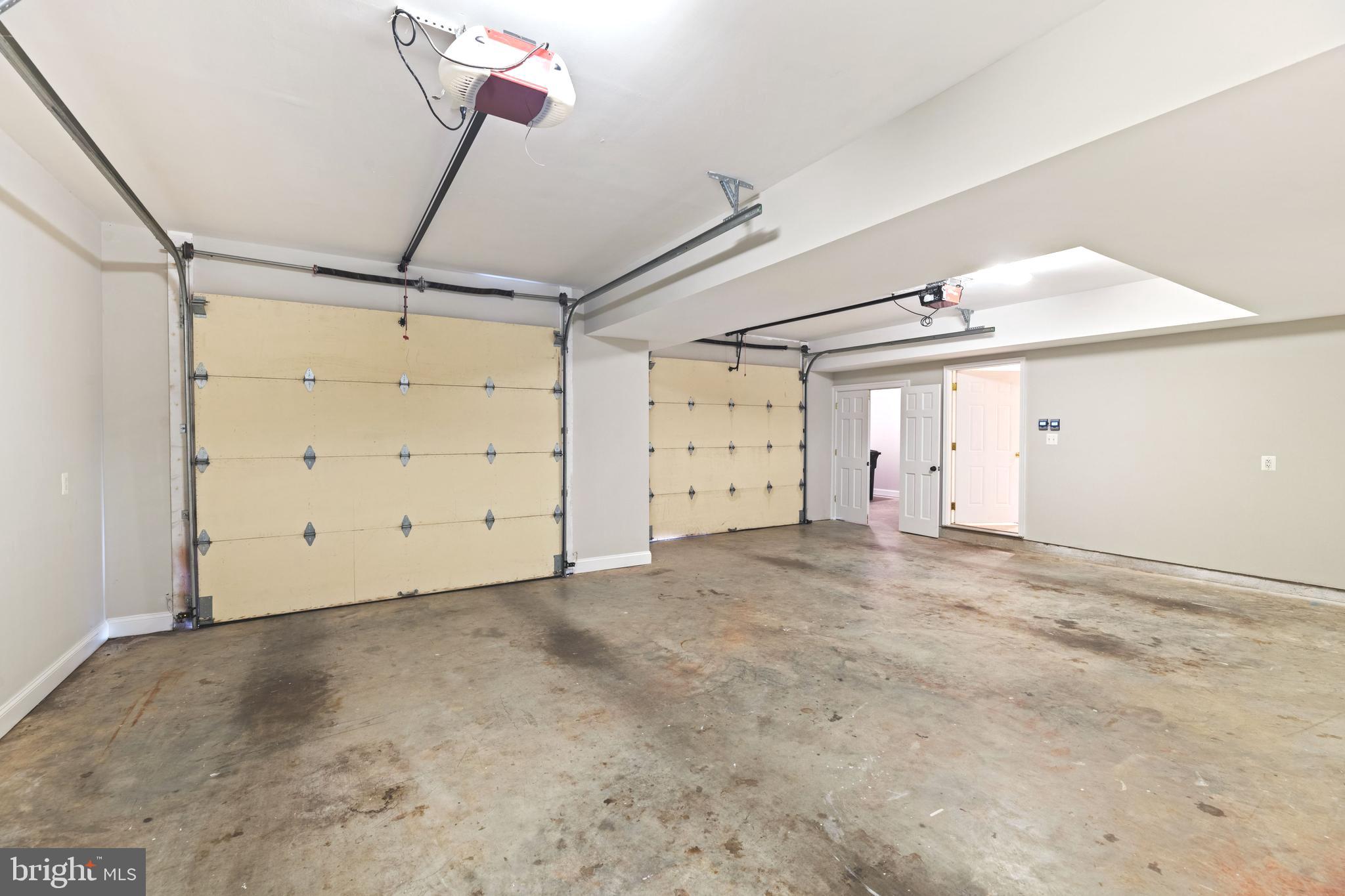 LEE HEIGHTS - Residential