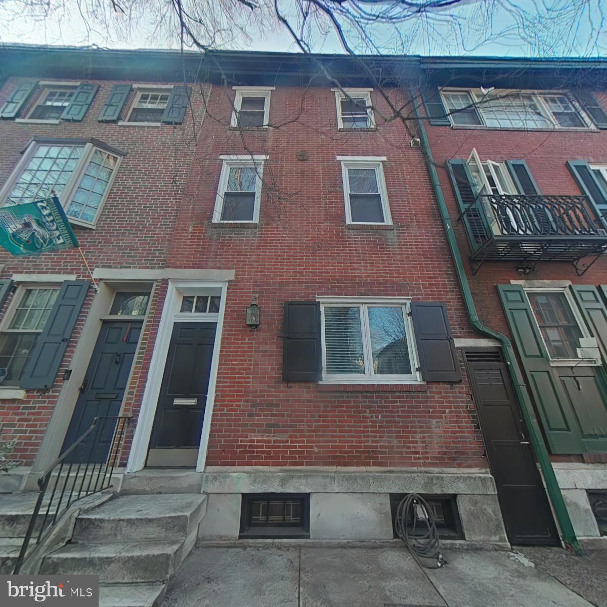 RITTENHOUSE SQUARE - Residential Income