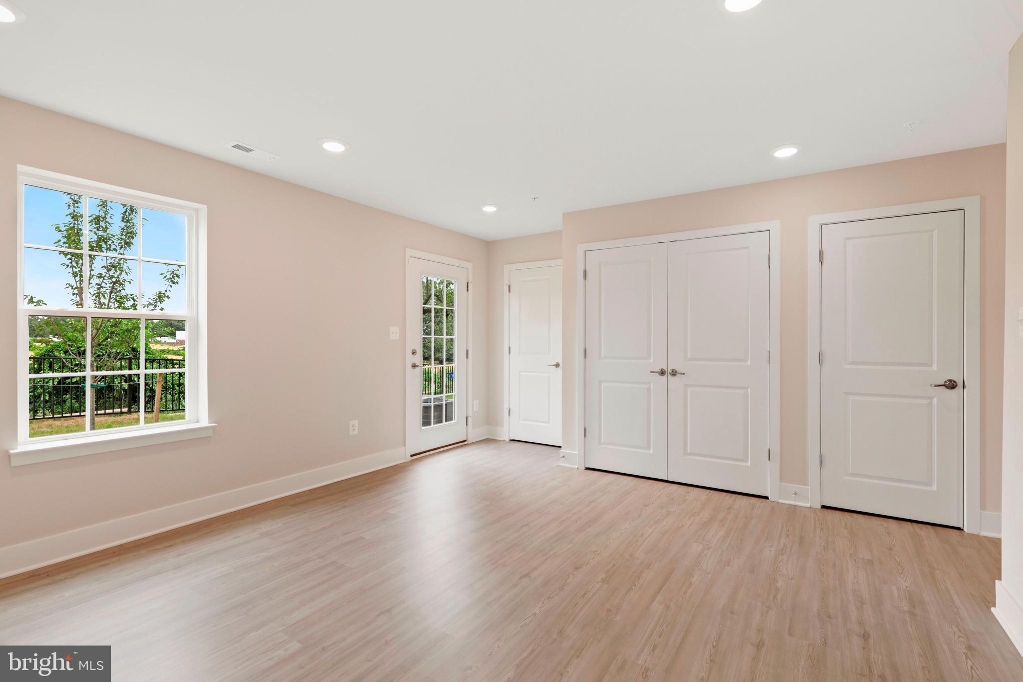 ST CHARLES - Residential