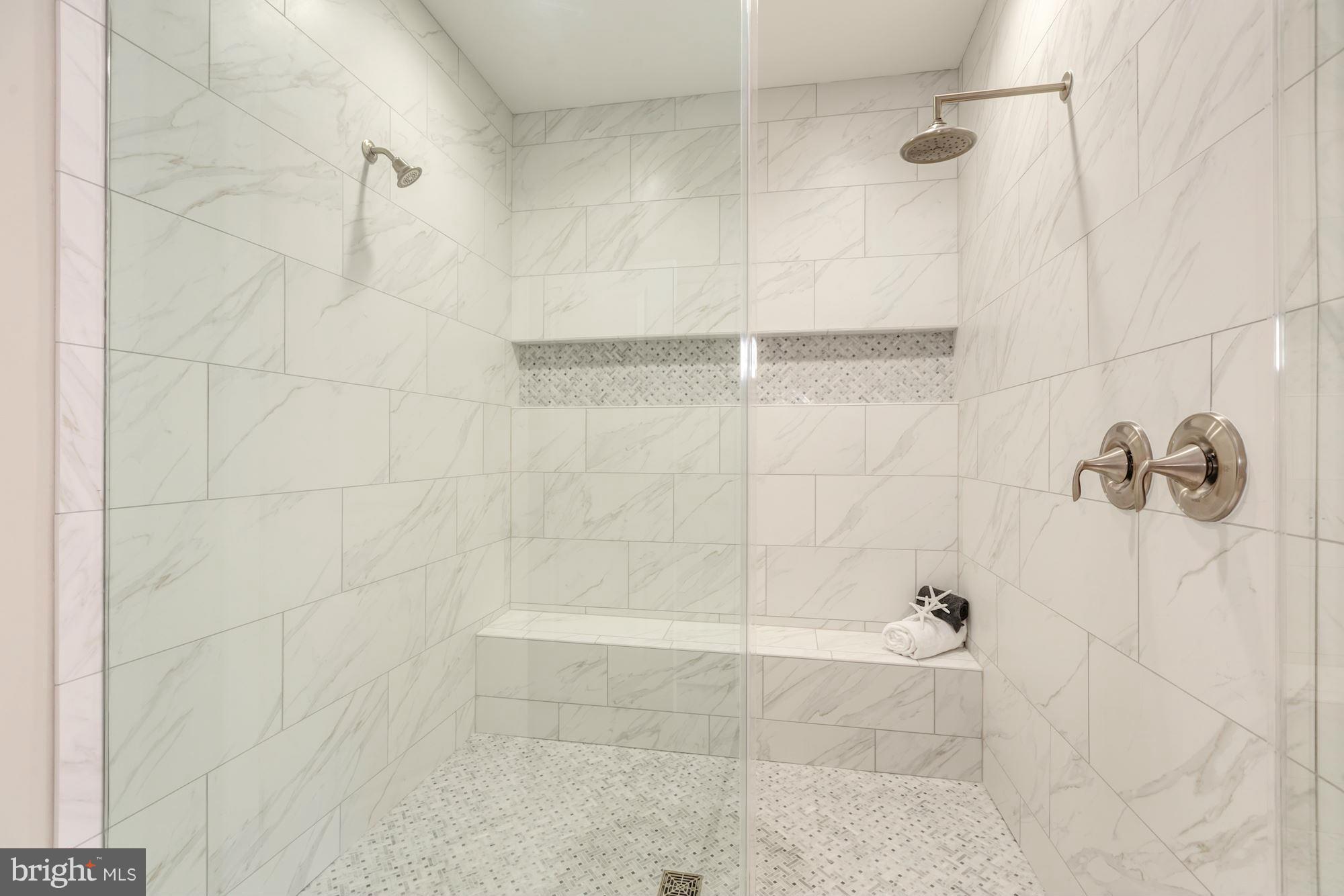 BERKSHIRE OAKWOOD - Residential