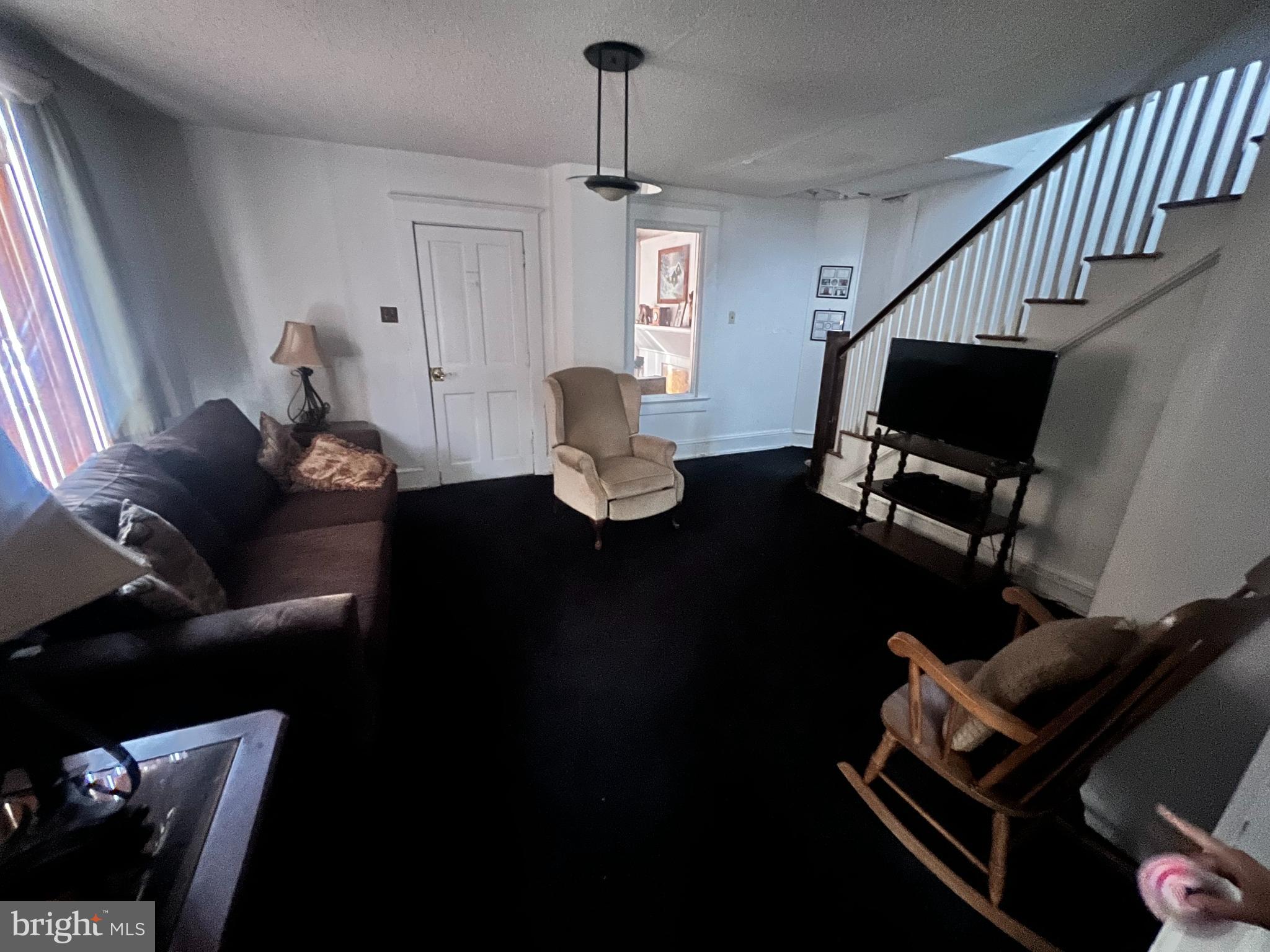 71 W BOUNDARY AVENUE