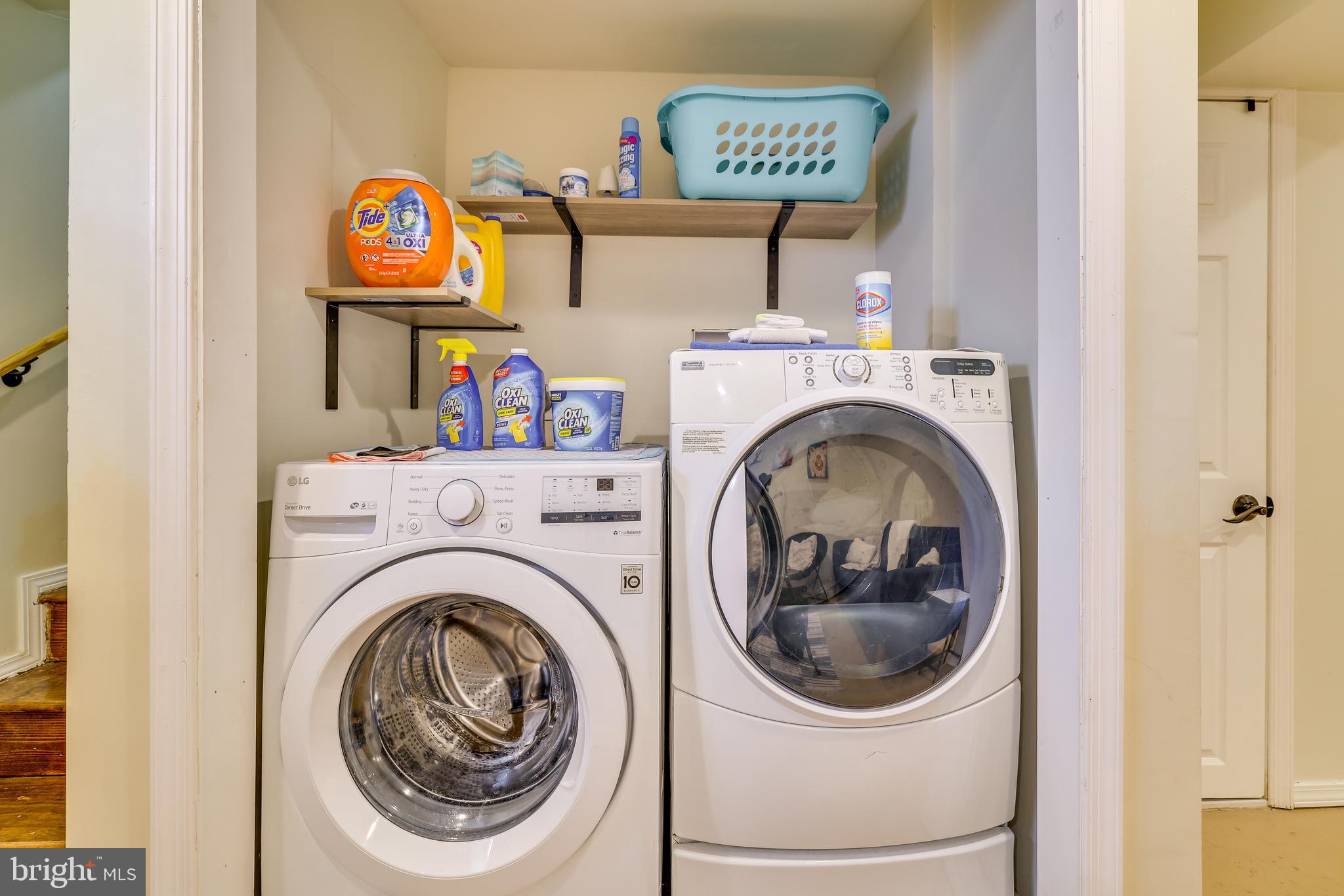 ARROWHEAD LAKES - Residential