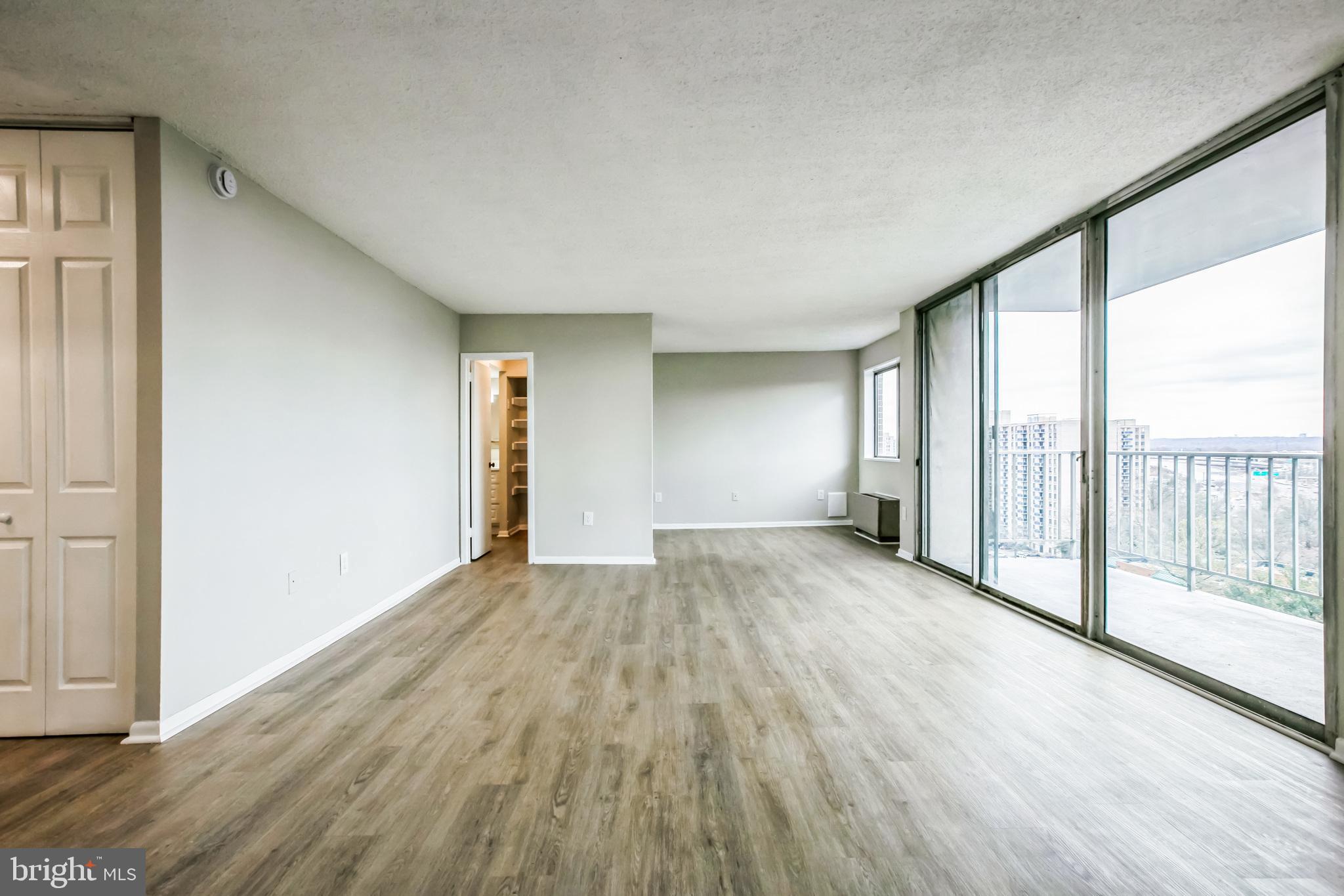 HUNTING CREEK CLUB CONDOMINIUMS - Residential Lease