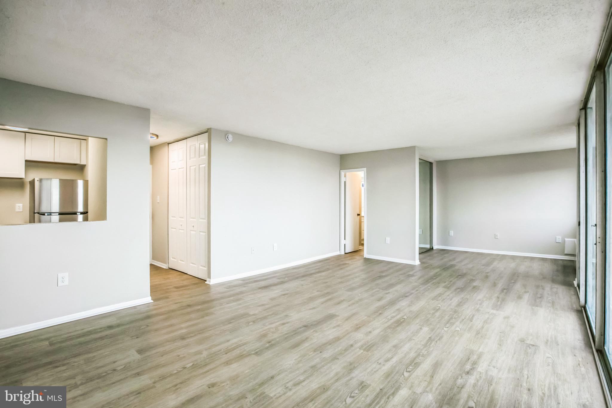 HUNTING CREEK CLUB CONDOMINIUMS - Residential Lease