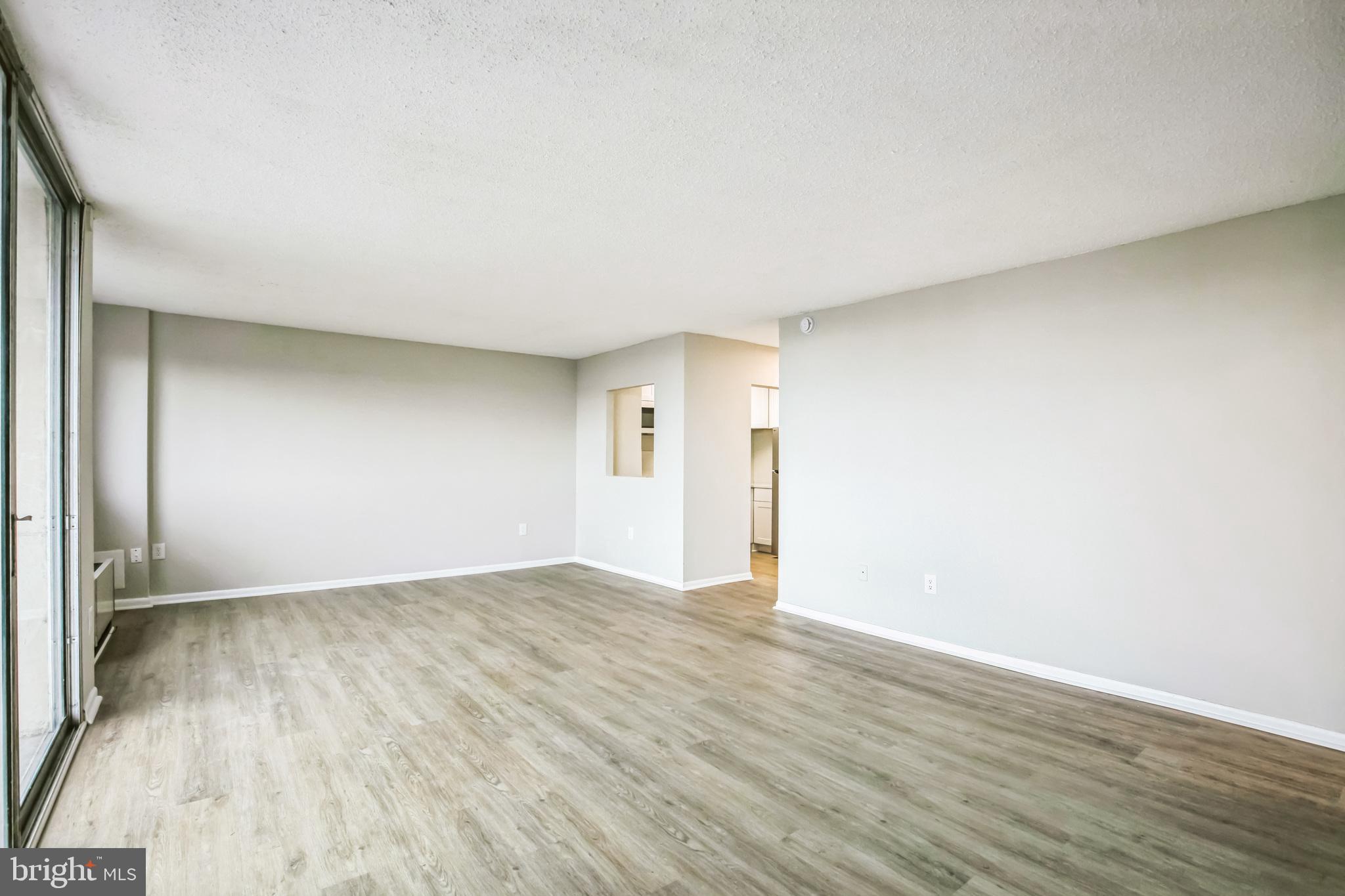 HUNTING CREEK CLUB CONDOMINIUMS - Residential Lease