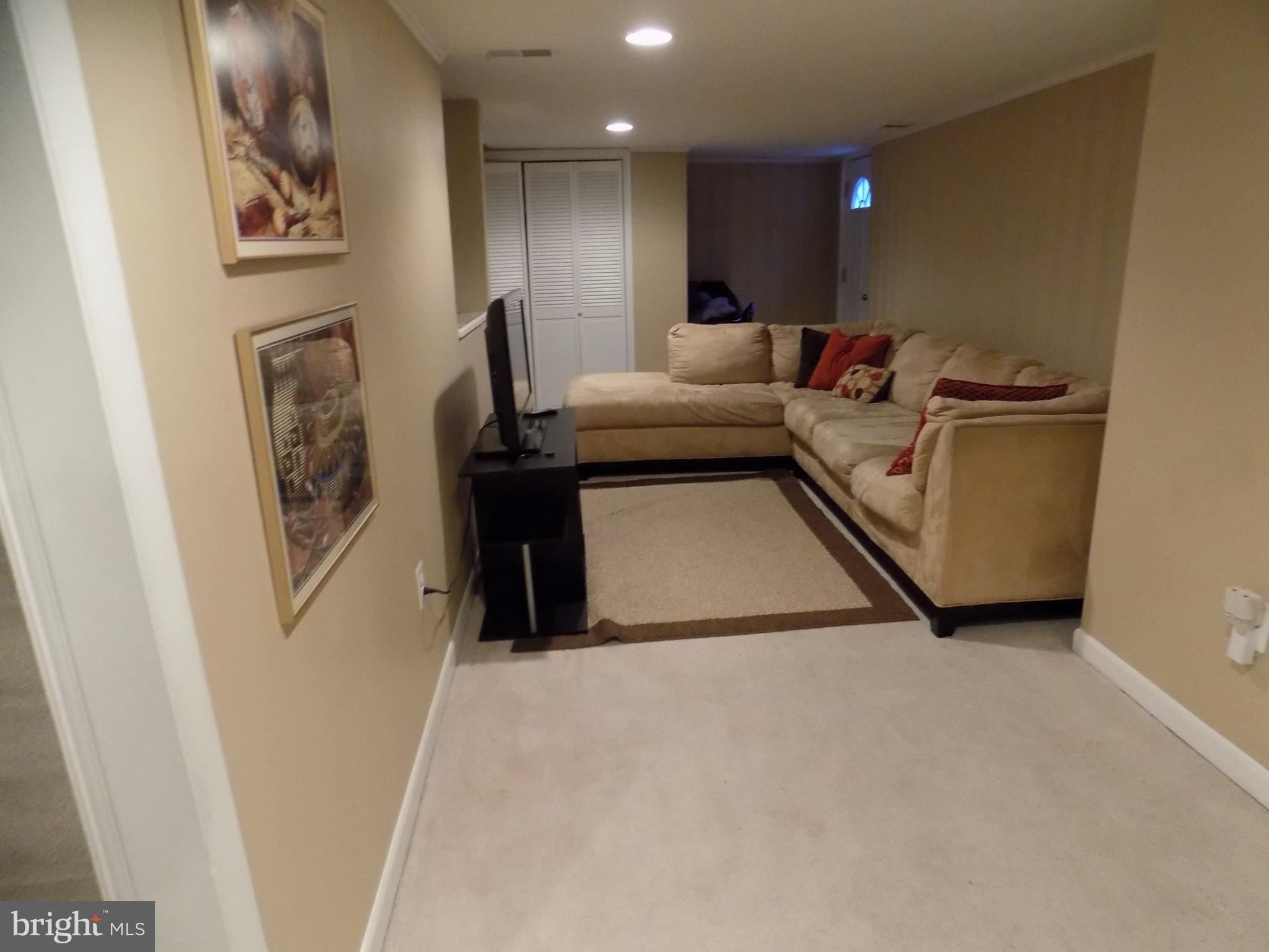 HILLCREST HEIGHTS - Residential