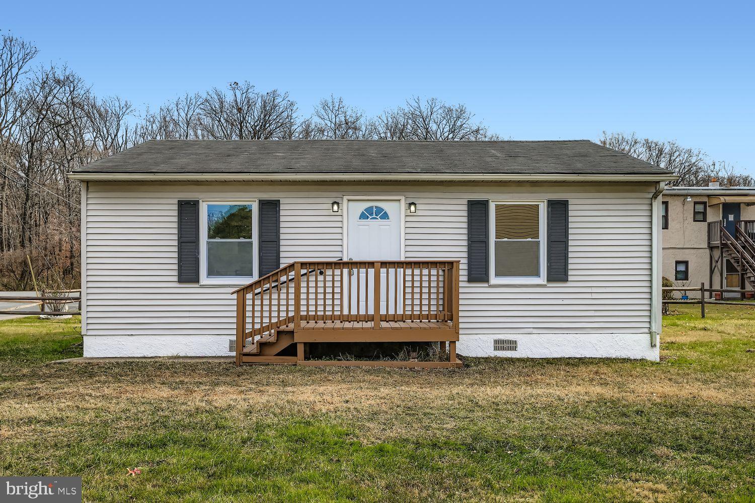 2542 SYCAMORE AVENUE