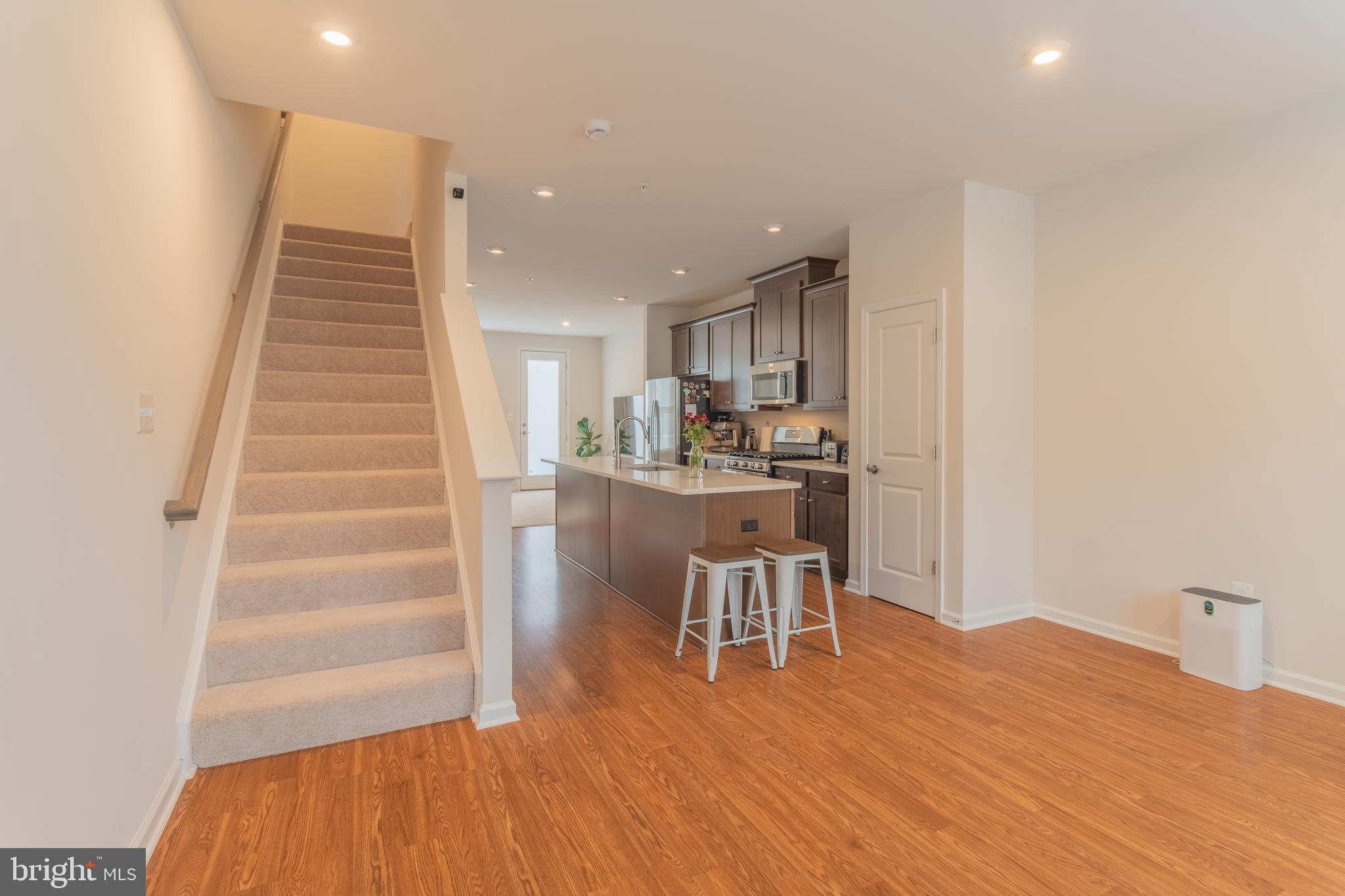 GATEWAY WEST - Residential Lease