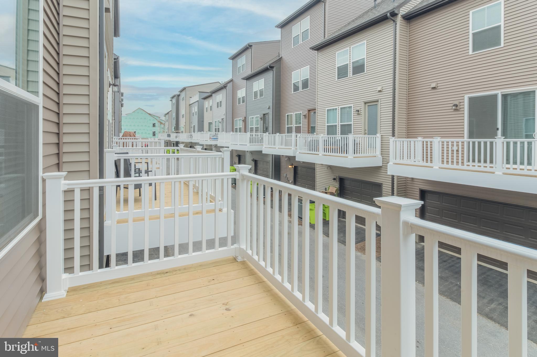 GATEWAY WEST - Residential Lease