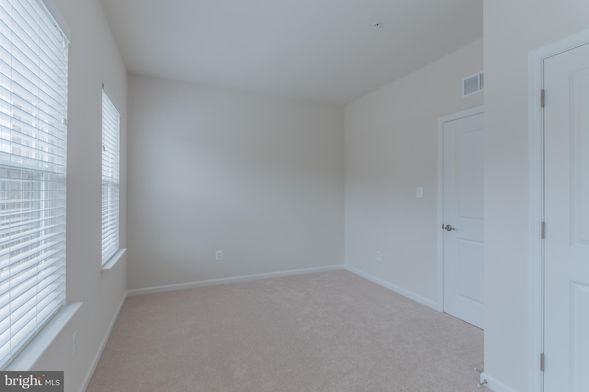 GATEWAY WEST - Residential Lease