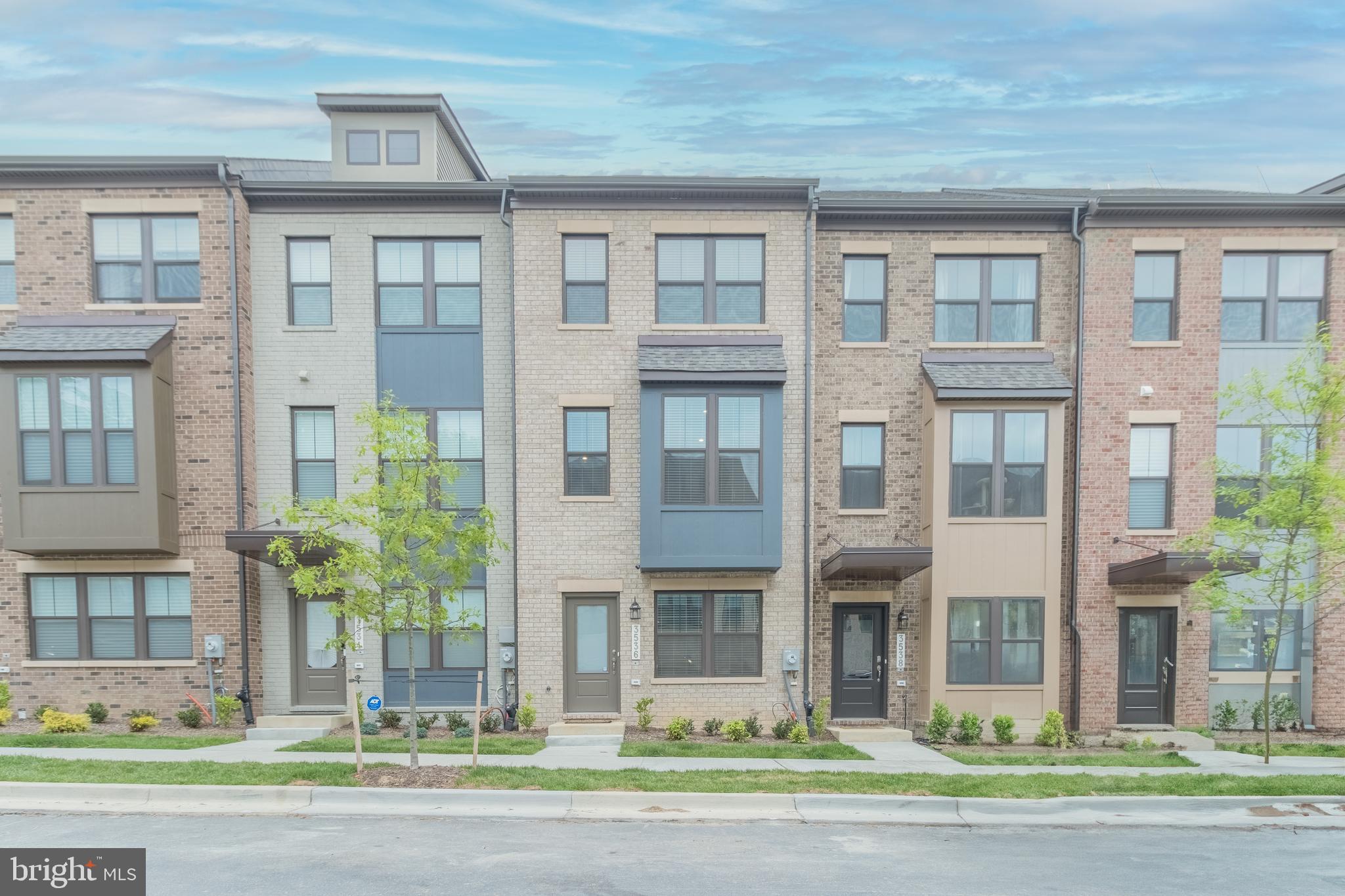 GATEWAY WEST - Residential Lease