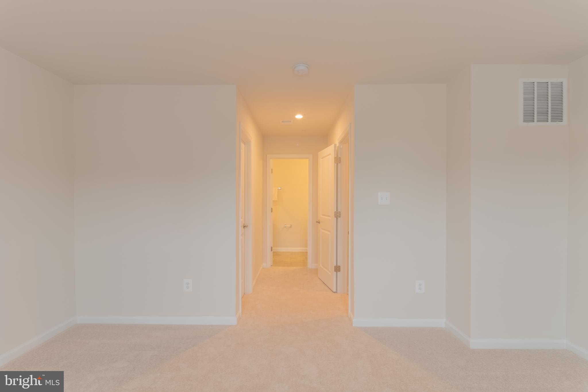 GATEWAY WEST - Residential Lease