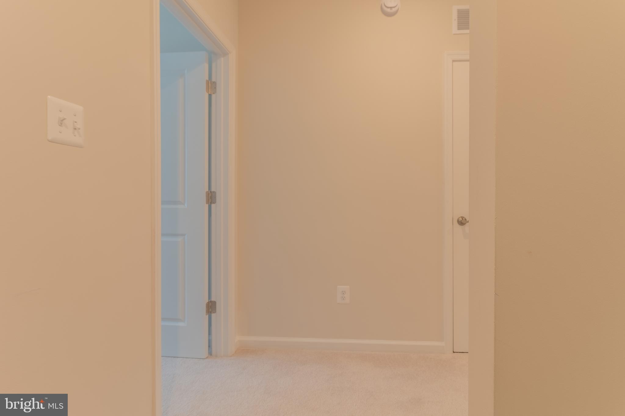 GATEWAY WEST - Residential Lease