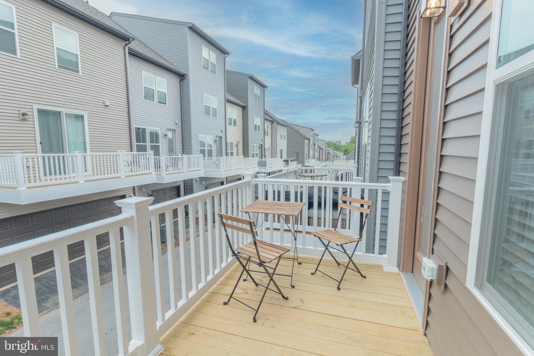 GATEWAY WEST - Residential Lease