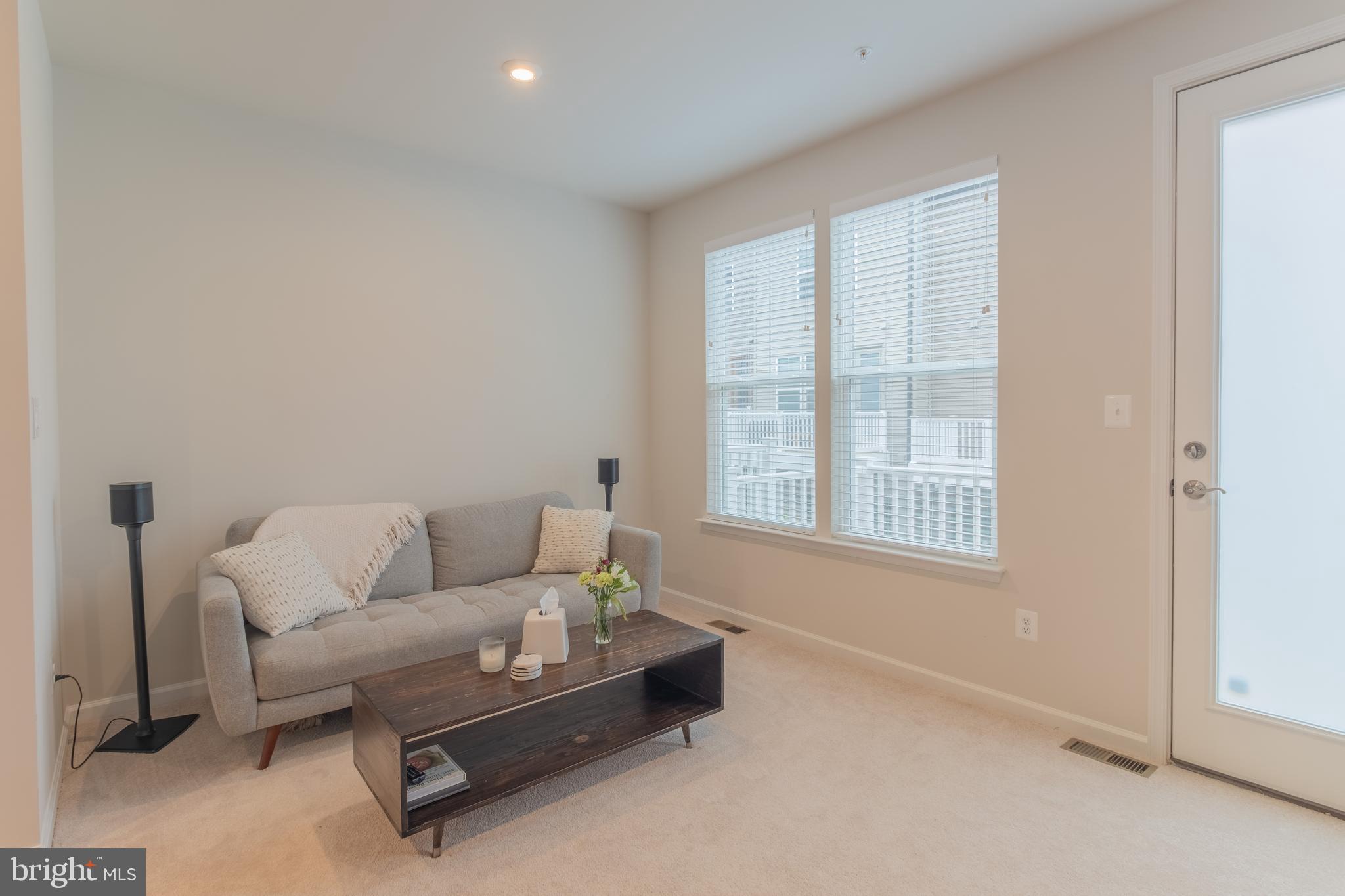 GATEWAY WEST - Residential Lease