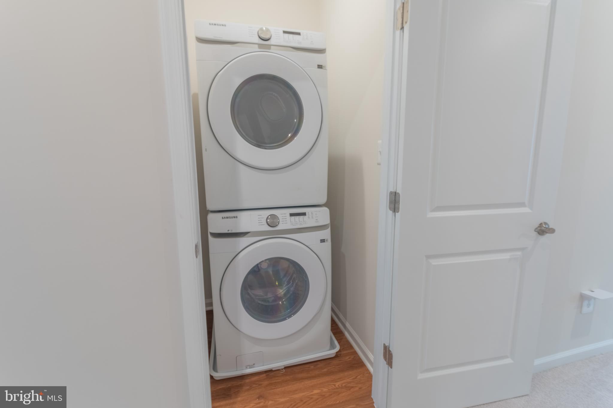 GATEWAY WEST - Residential Lease