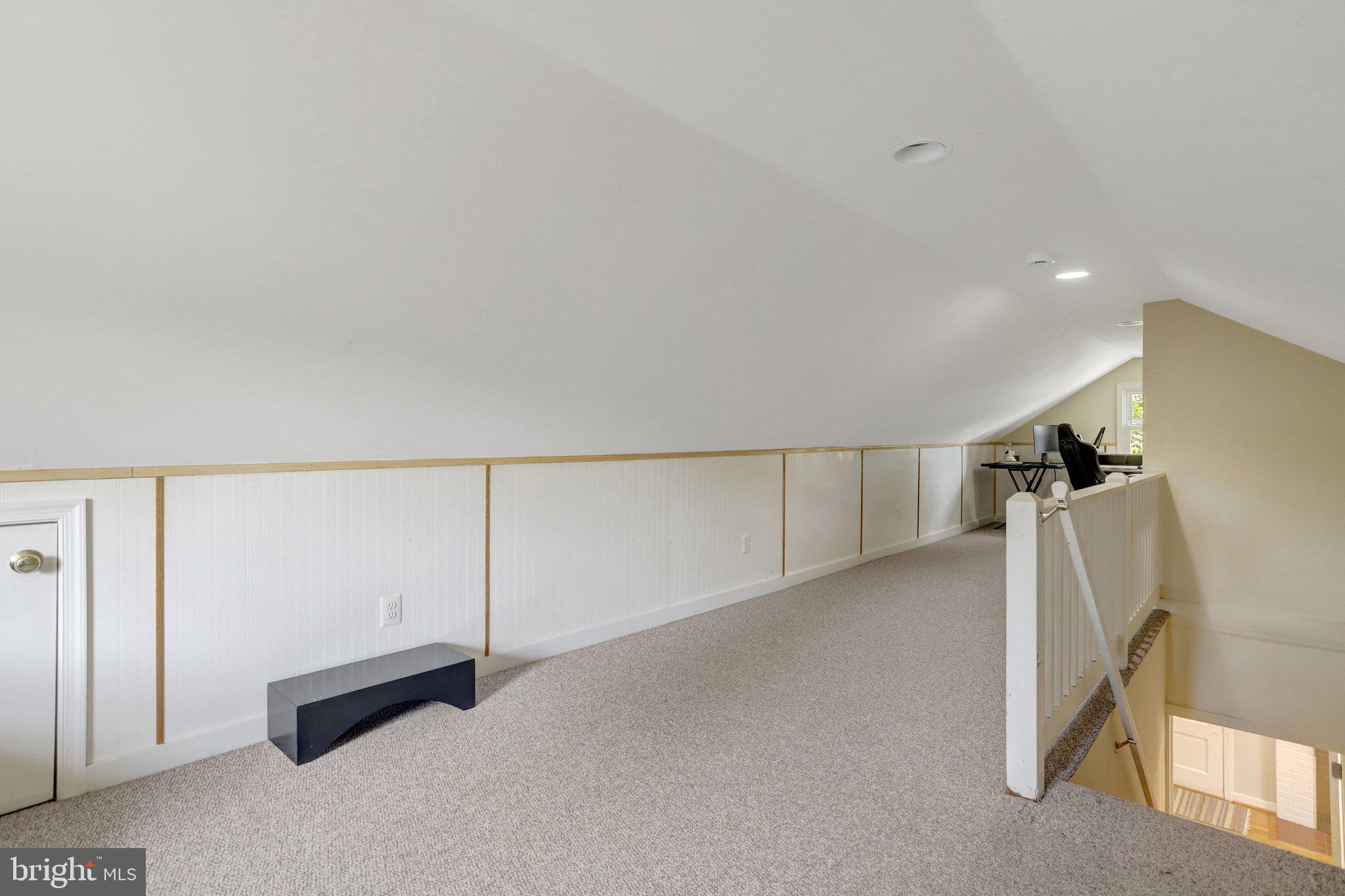 HILLWOOD - Residential