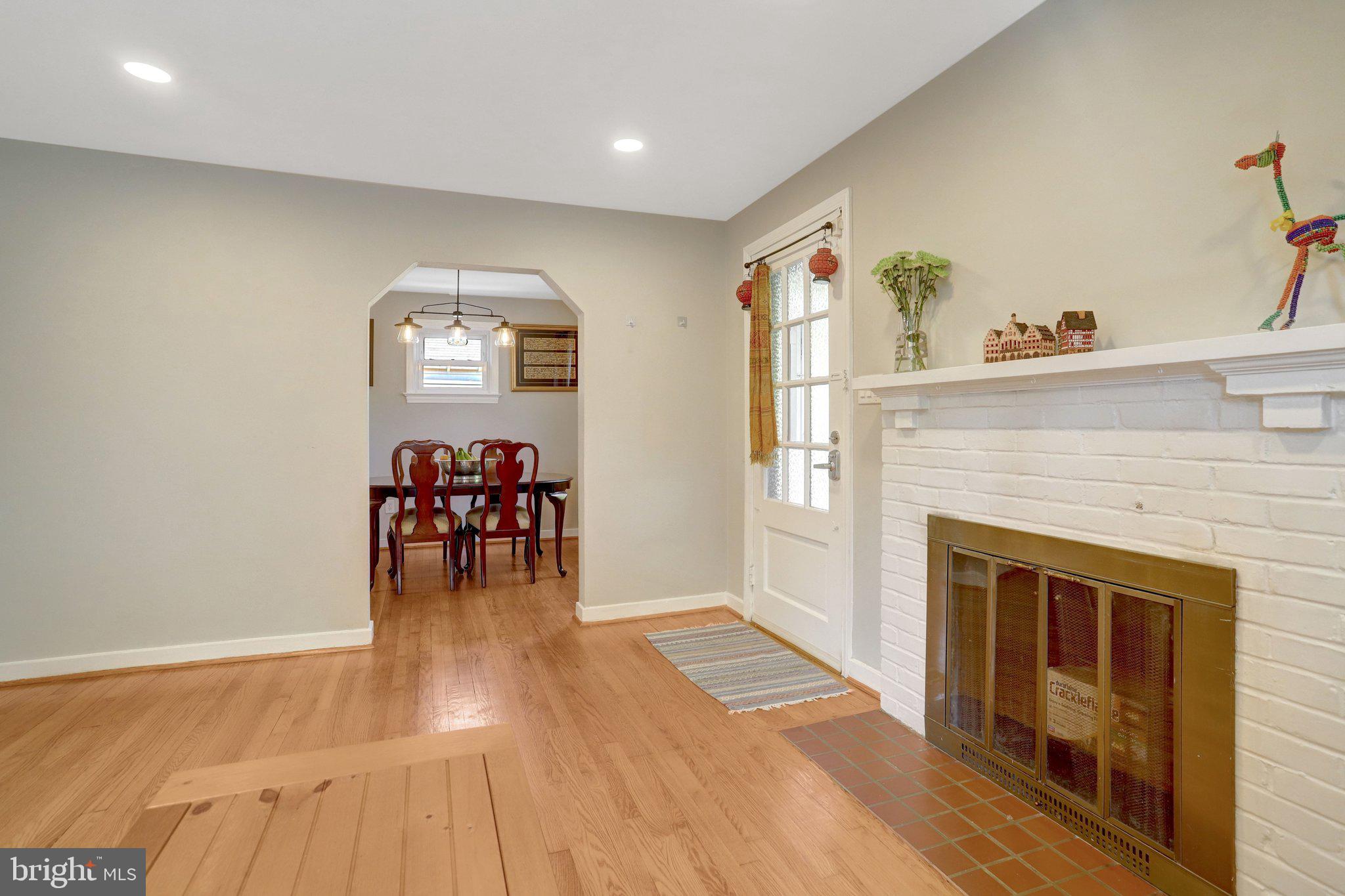 HILLWOOD - Residential