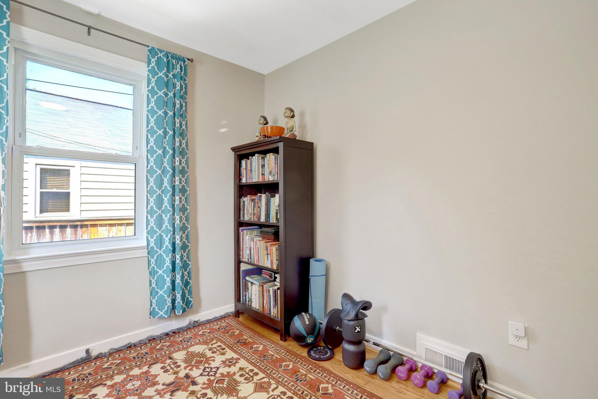 HILLWOOD - Residential