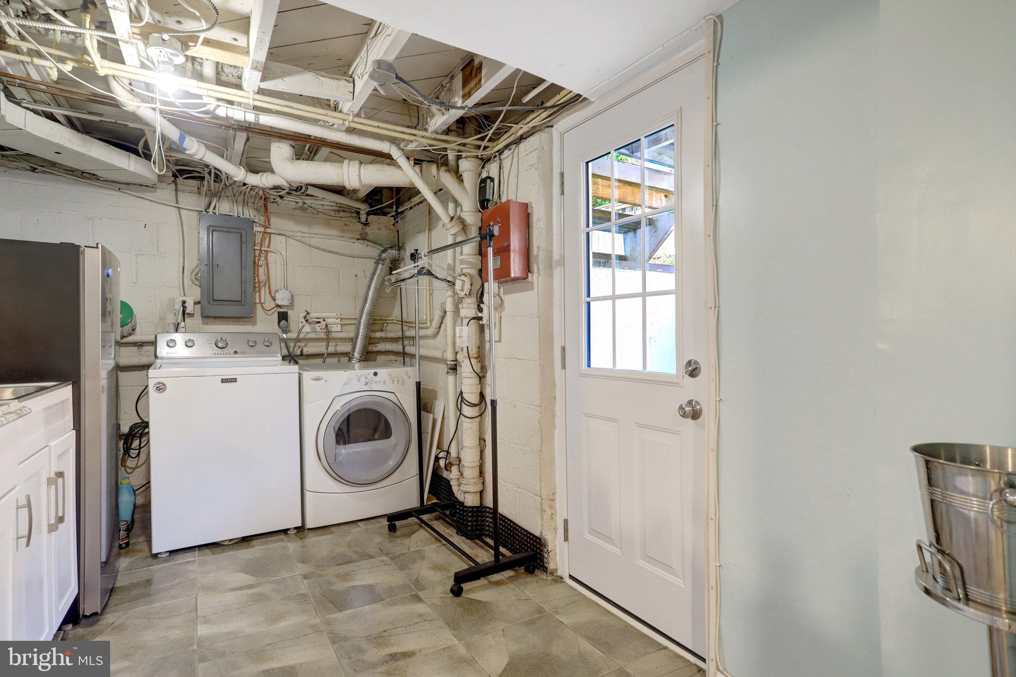 HILLWOOD - Residential