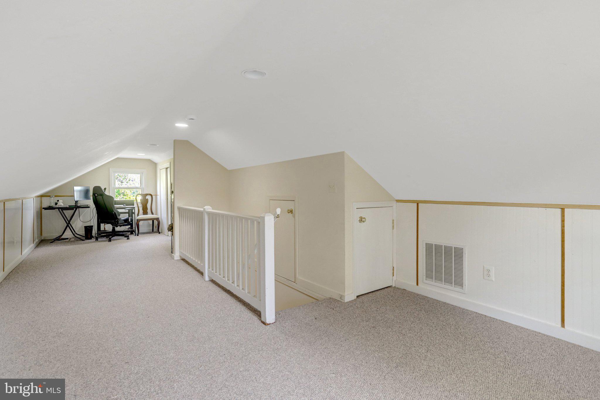 HILLWOOD - Residential